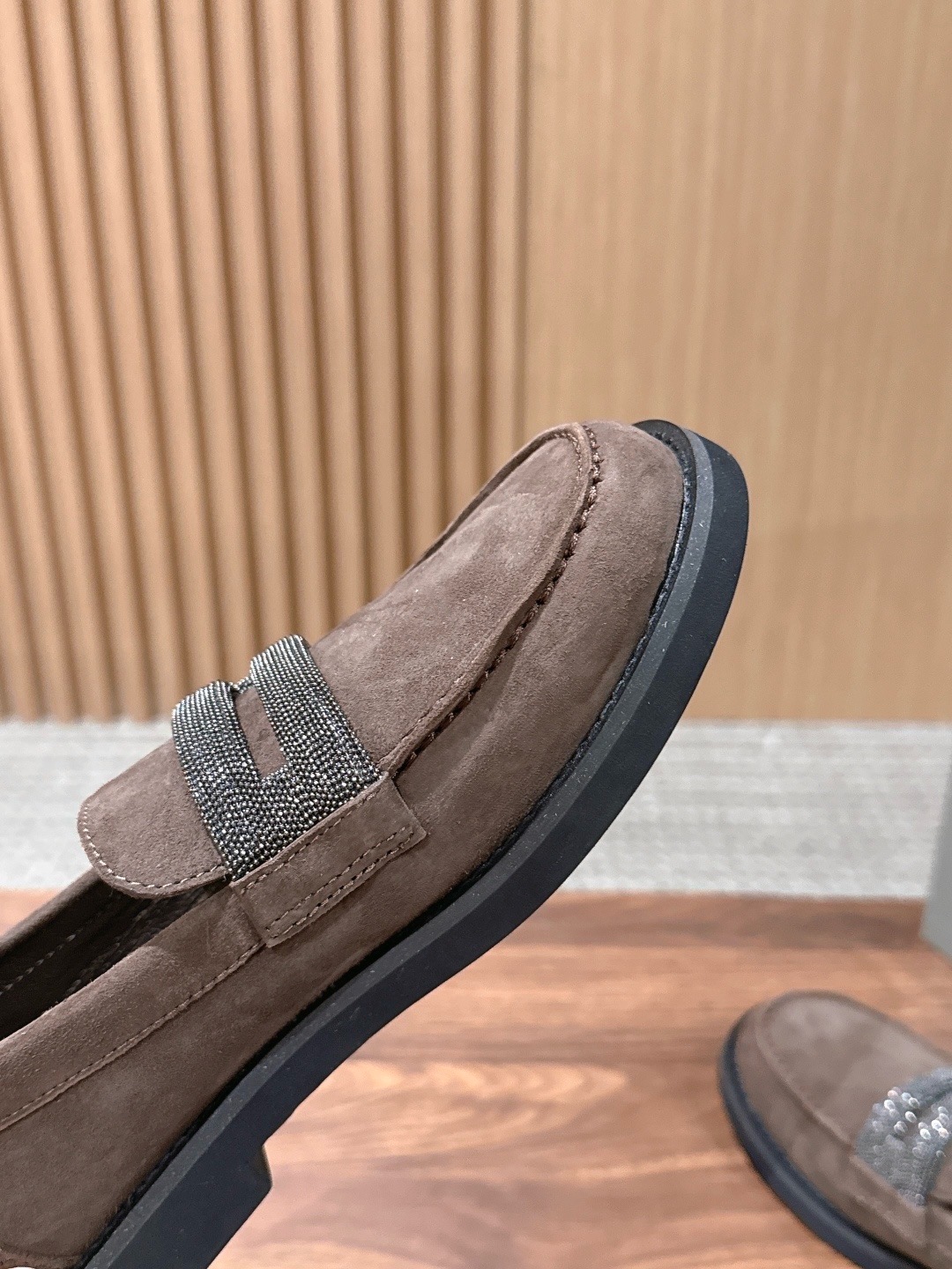 Лоферы женские в стиле Brunello Cucinelli BC коричнево-бежевого цвета