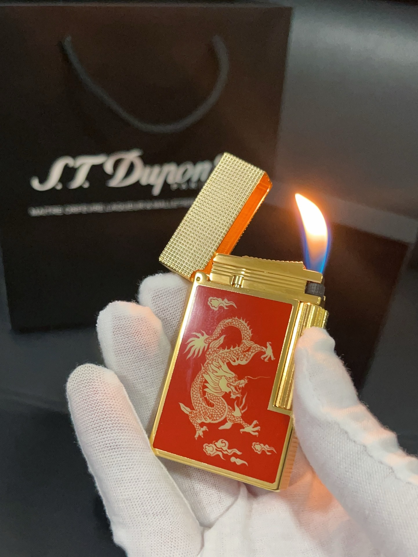 Зажигалка S.T. Dupont