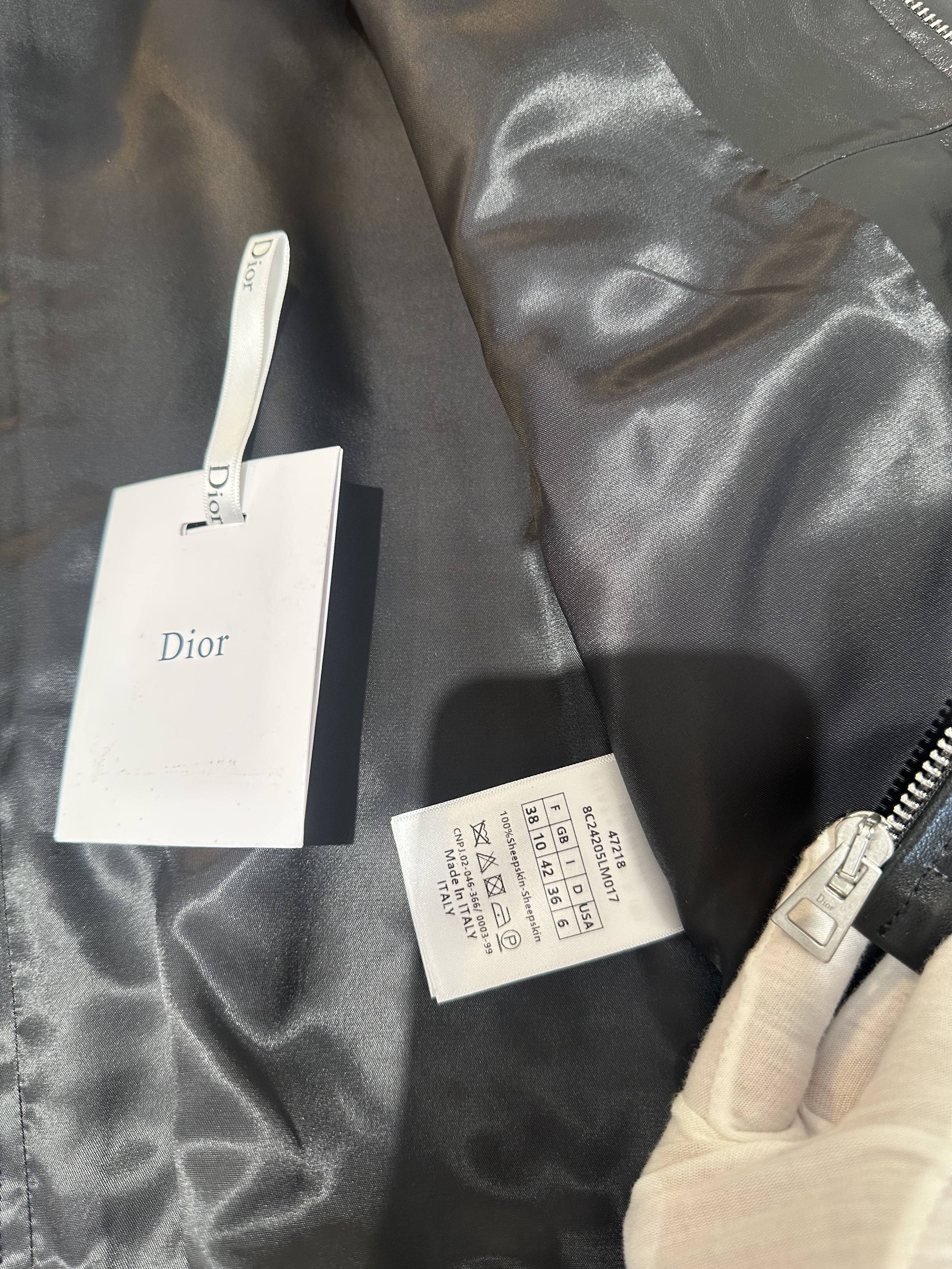 Куртка унисекс в стиле Dior  чёрного цвета с отложным воротником