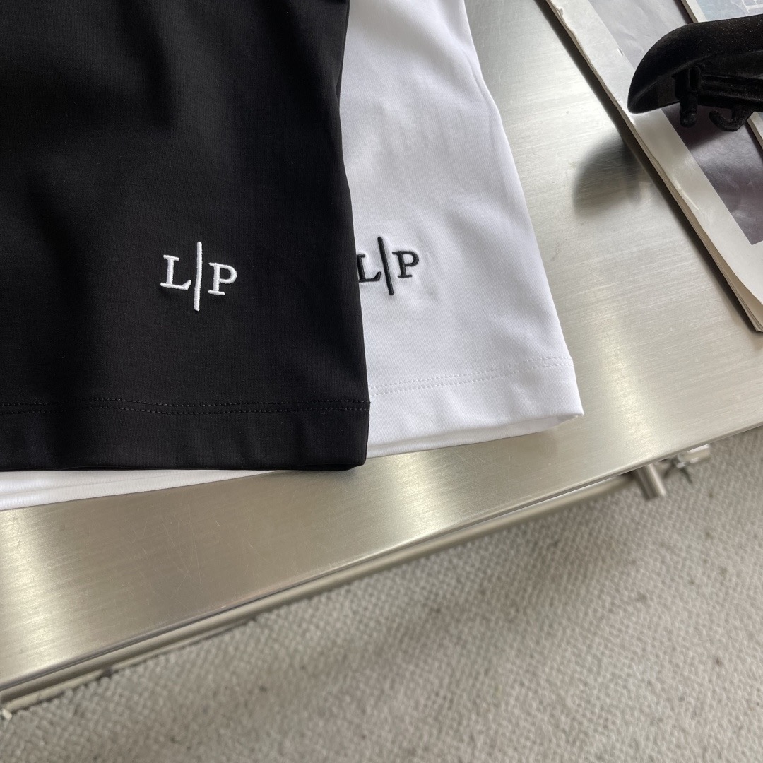 Футболка мужская в стиле Loro Piana  с логотипом белого цвета