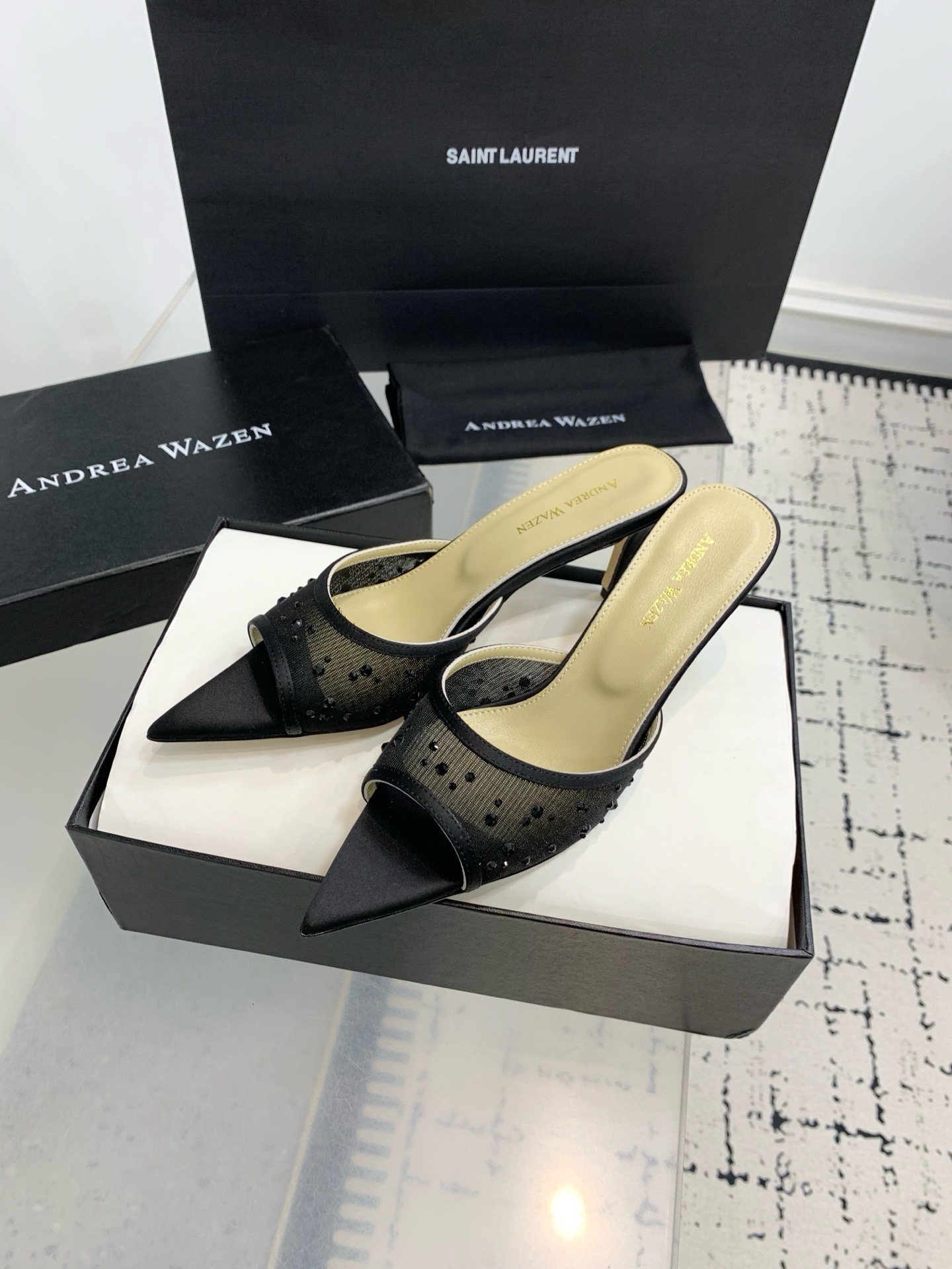 Мюли женские Andrea Wazen чёрного цвета