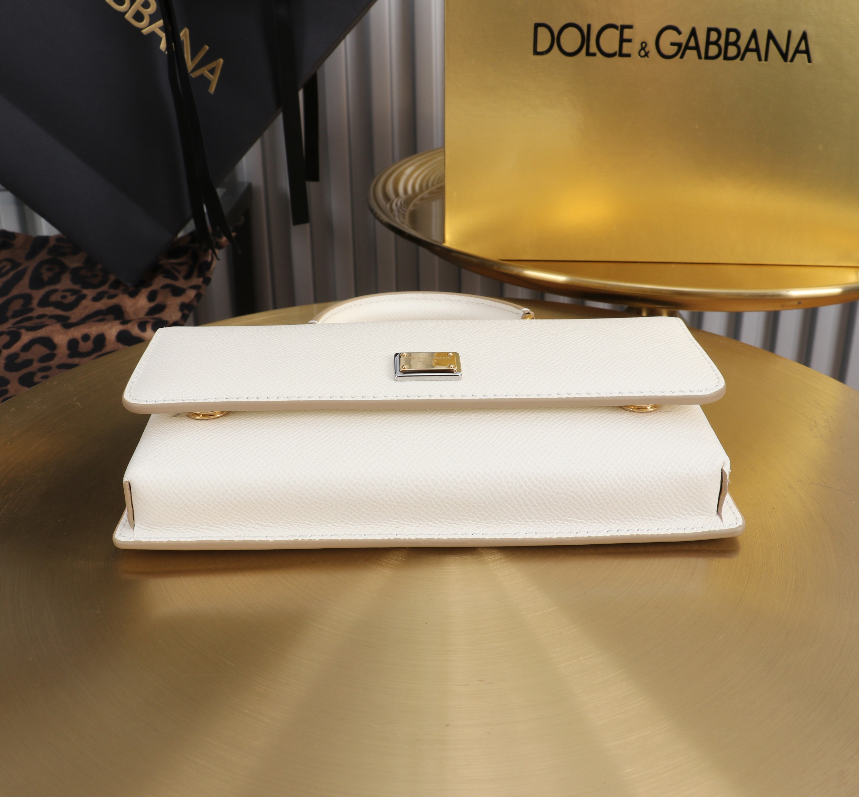 Сумка женская в стиле Dolce & Gabbana белого цвета