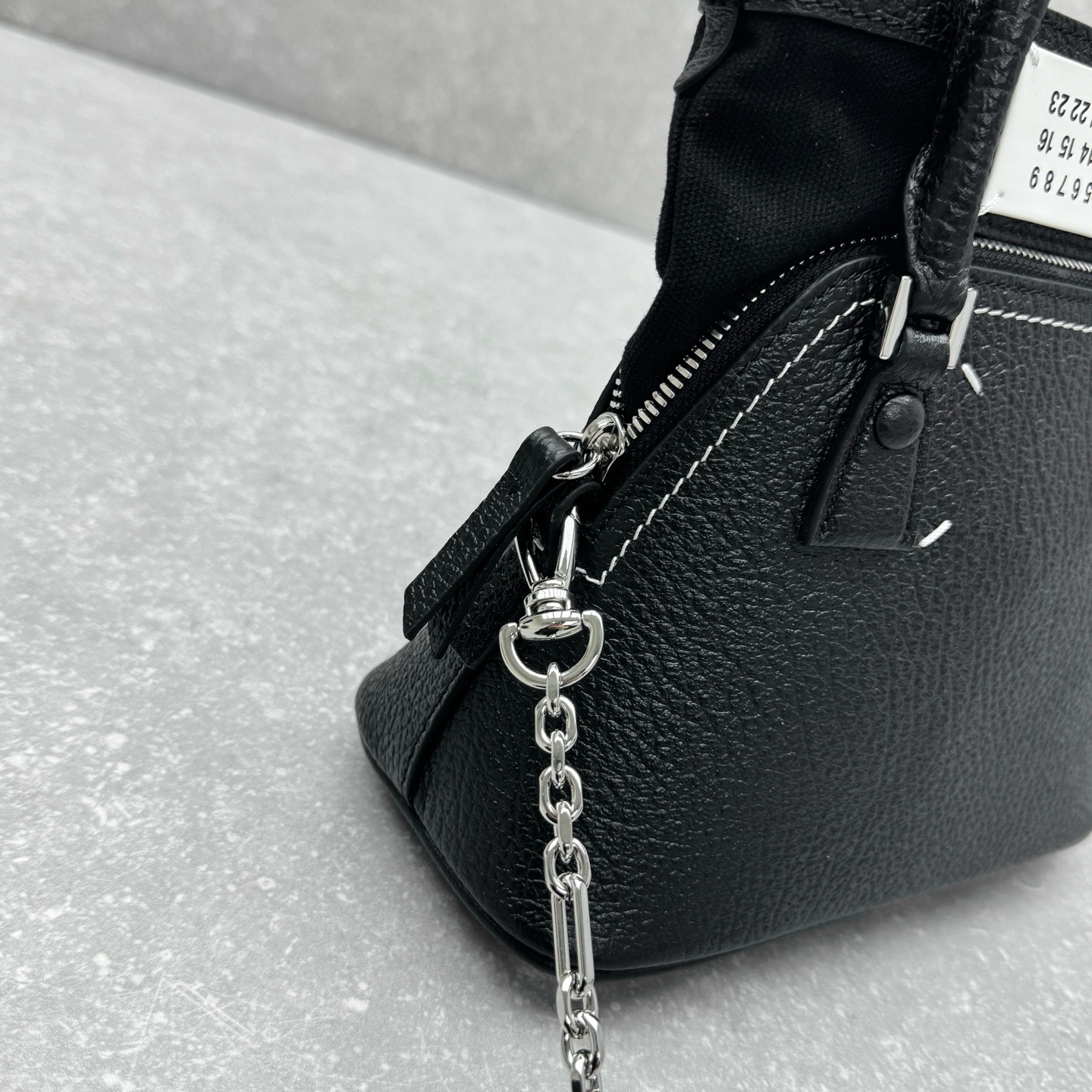 Сумка Maison Margiela 5AC чёрного цвета 23 см.