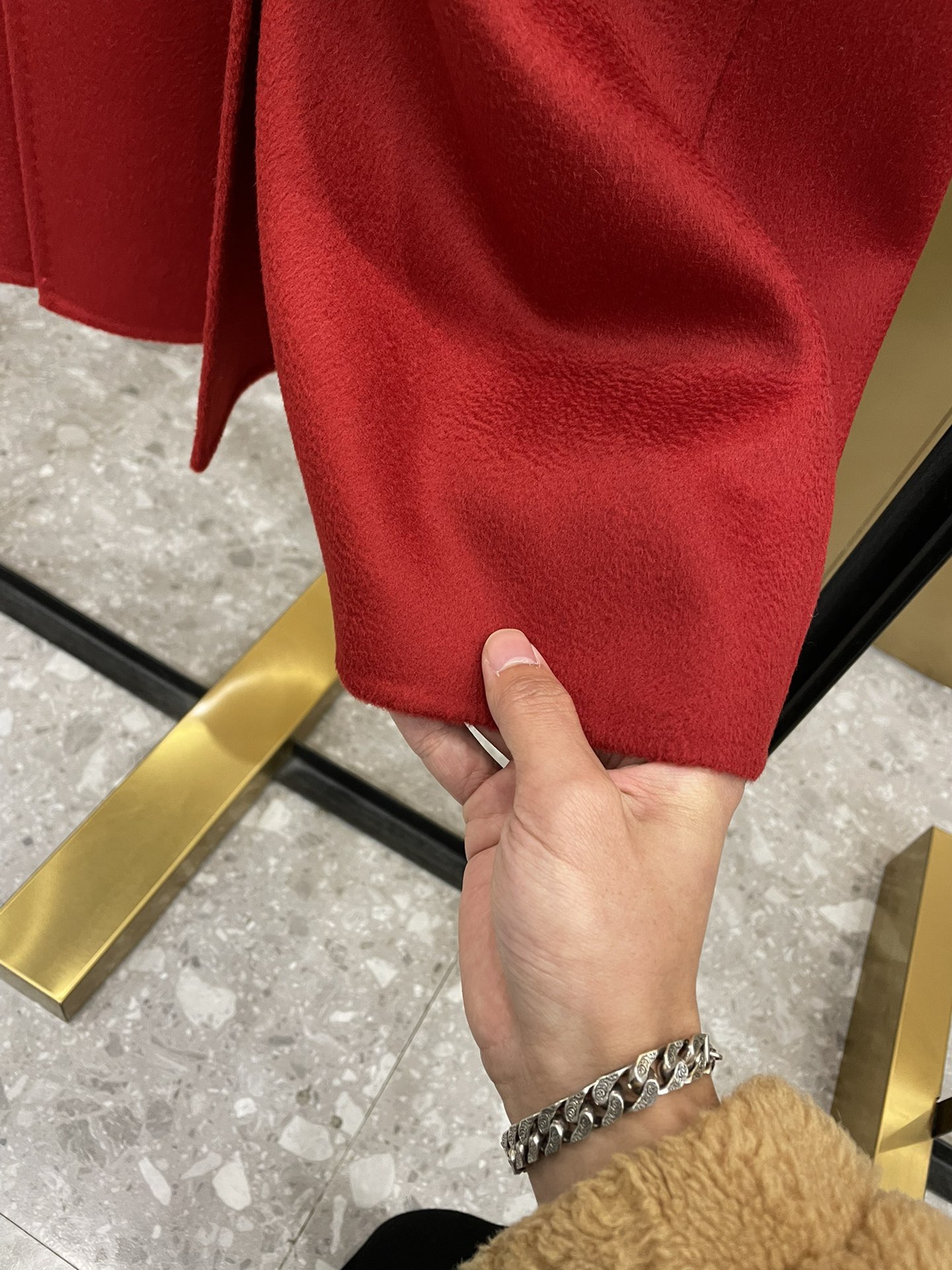 Пальто женское в стиле Max Mara Ludmilla красного цвета 