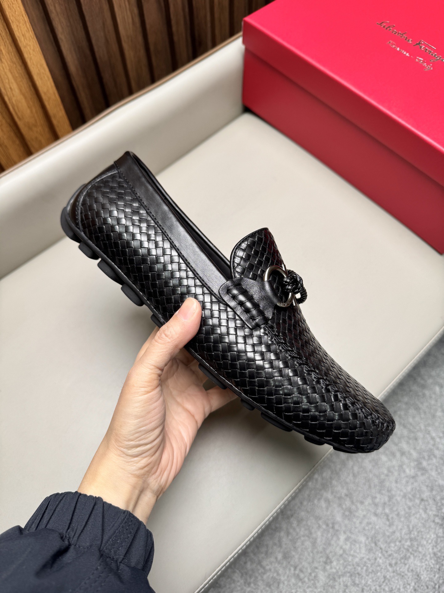 Лоферы мужские в стиле Ferragamo чёрного цвета