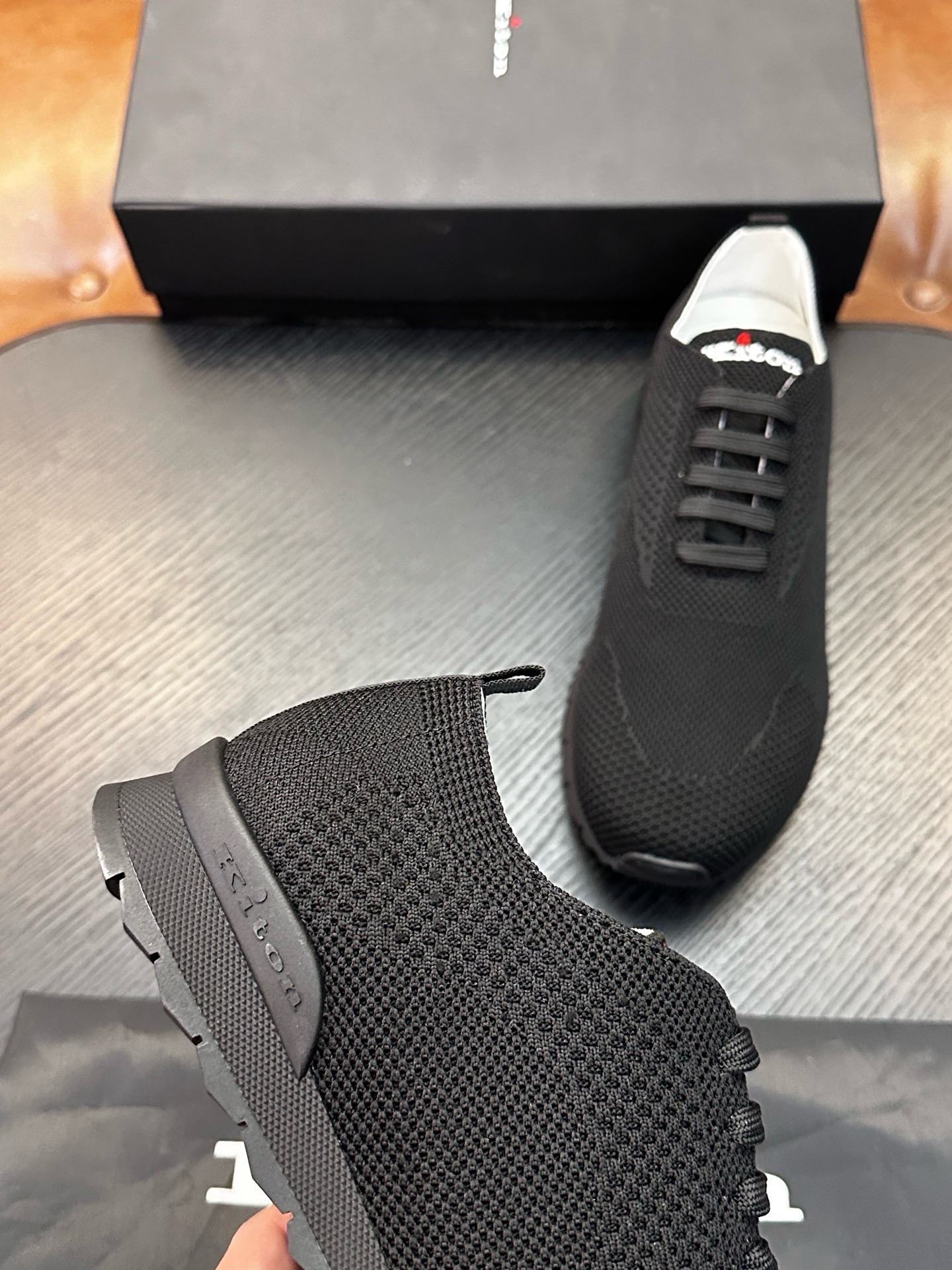 Кроссовки мужские Kiton Fits чёрного цвета