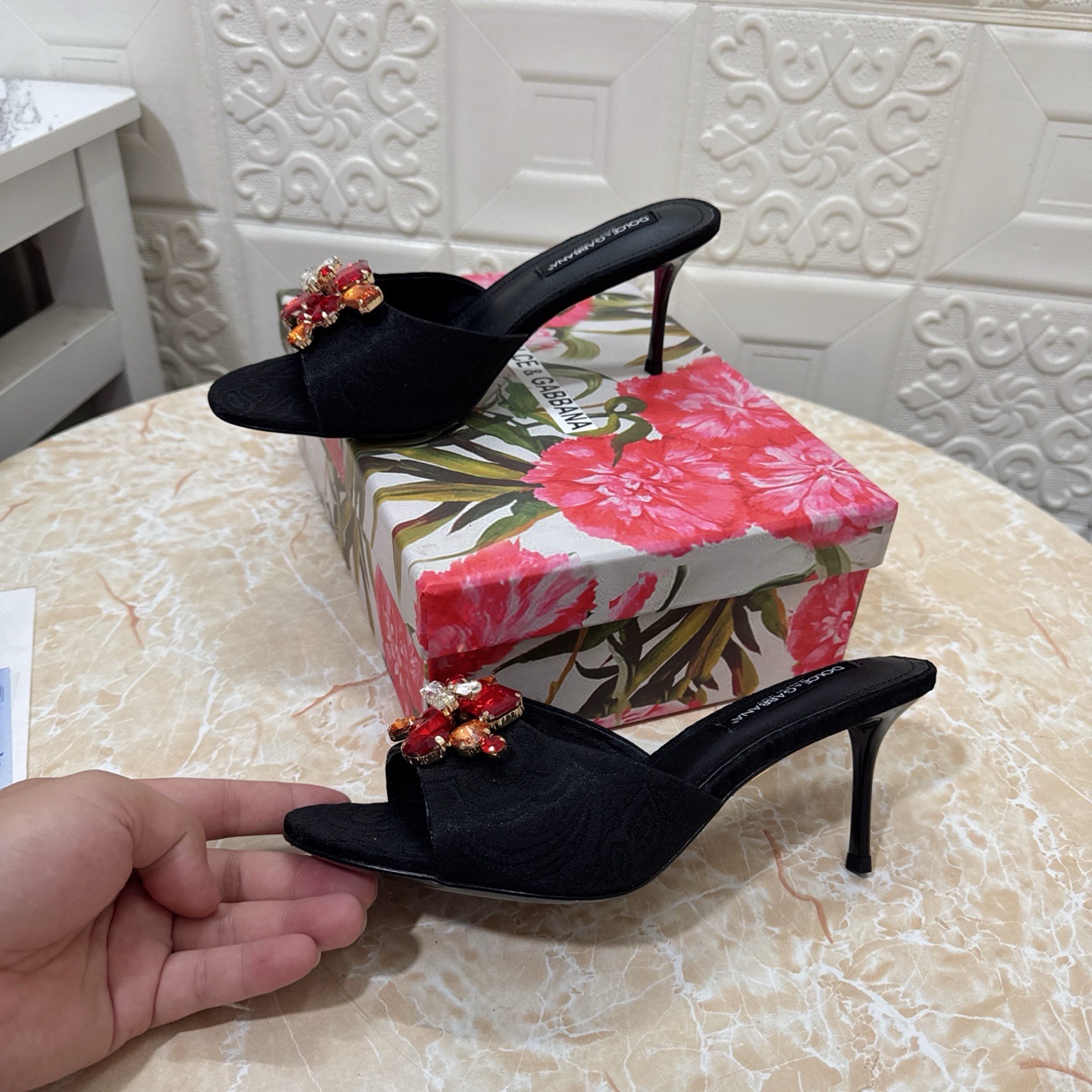 Мюли женские Dolce & Gabbana Keira чёрного цвета