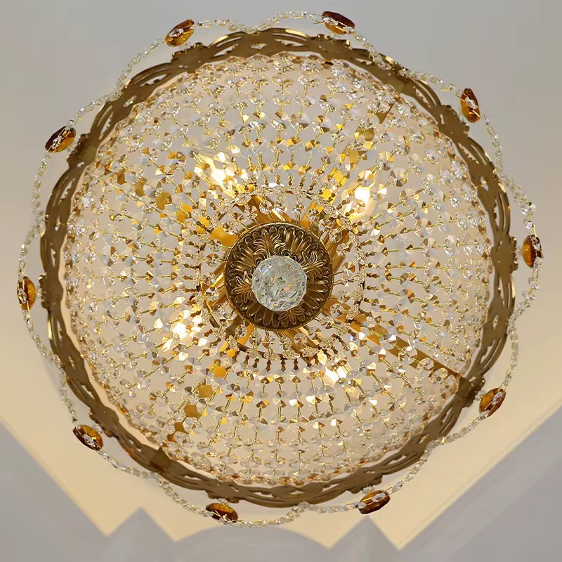 Люстра потолочная в французском стиле из меди с кристаллами