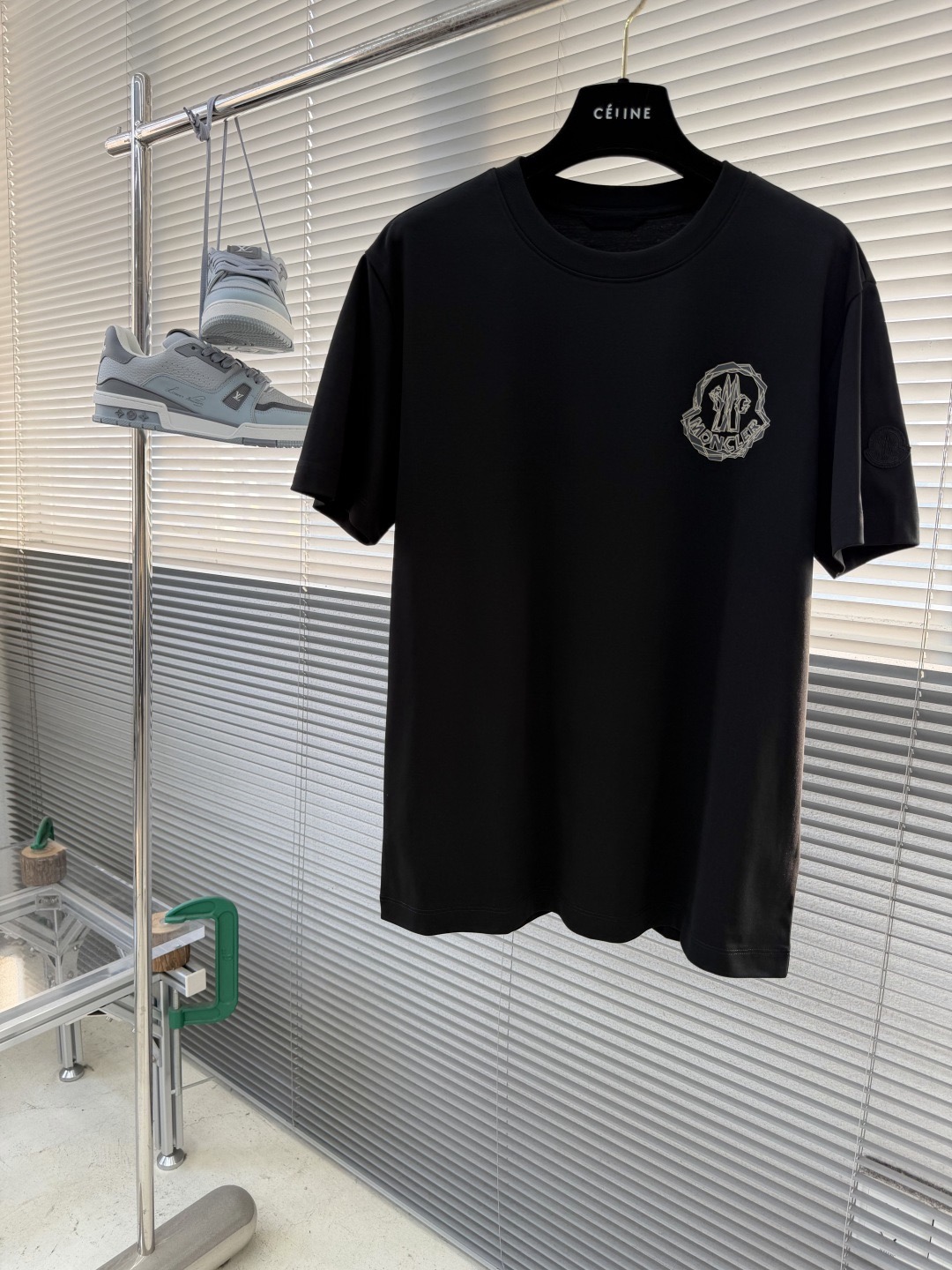 Футболка мужская в стиле Moncler с логотипом чёрного цвета
