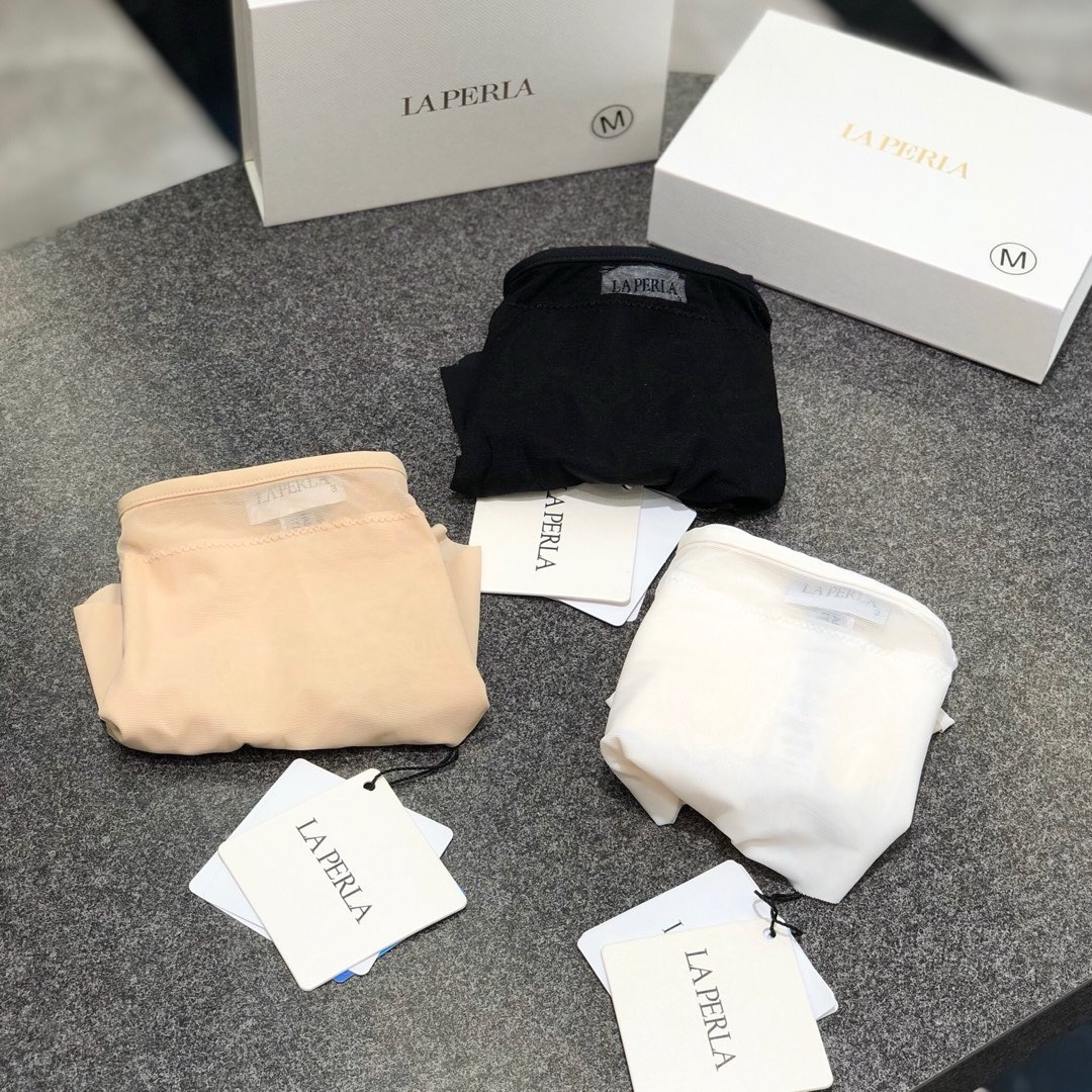 Трусы женские в стиле La Perla с сетчатой вставкой комплект из 3 шт