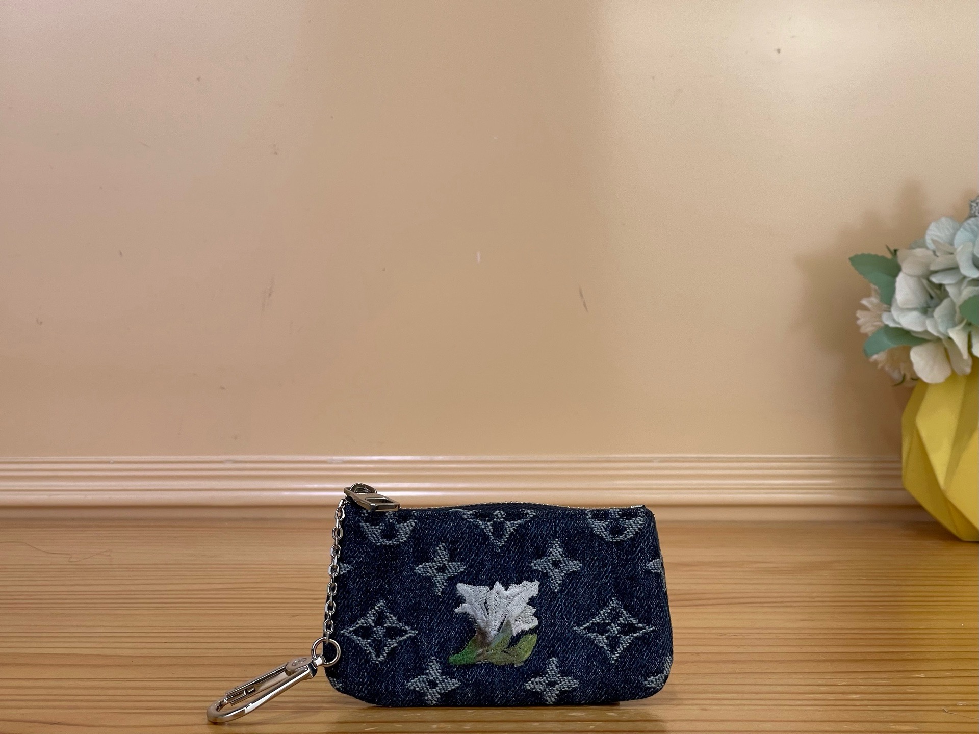 Ключница женская Louis Vuitton Pochette Clés XS синего цвета