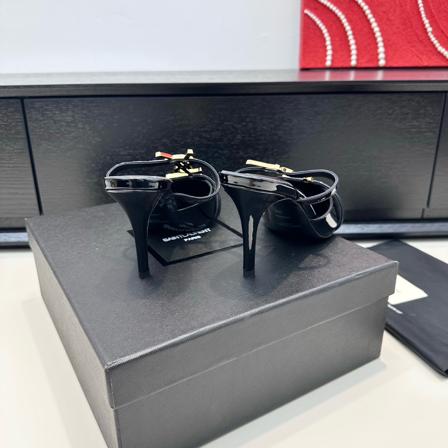Мюли женские Saint Laurent чёрного цвета