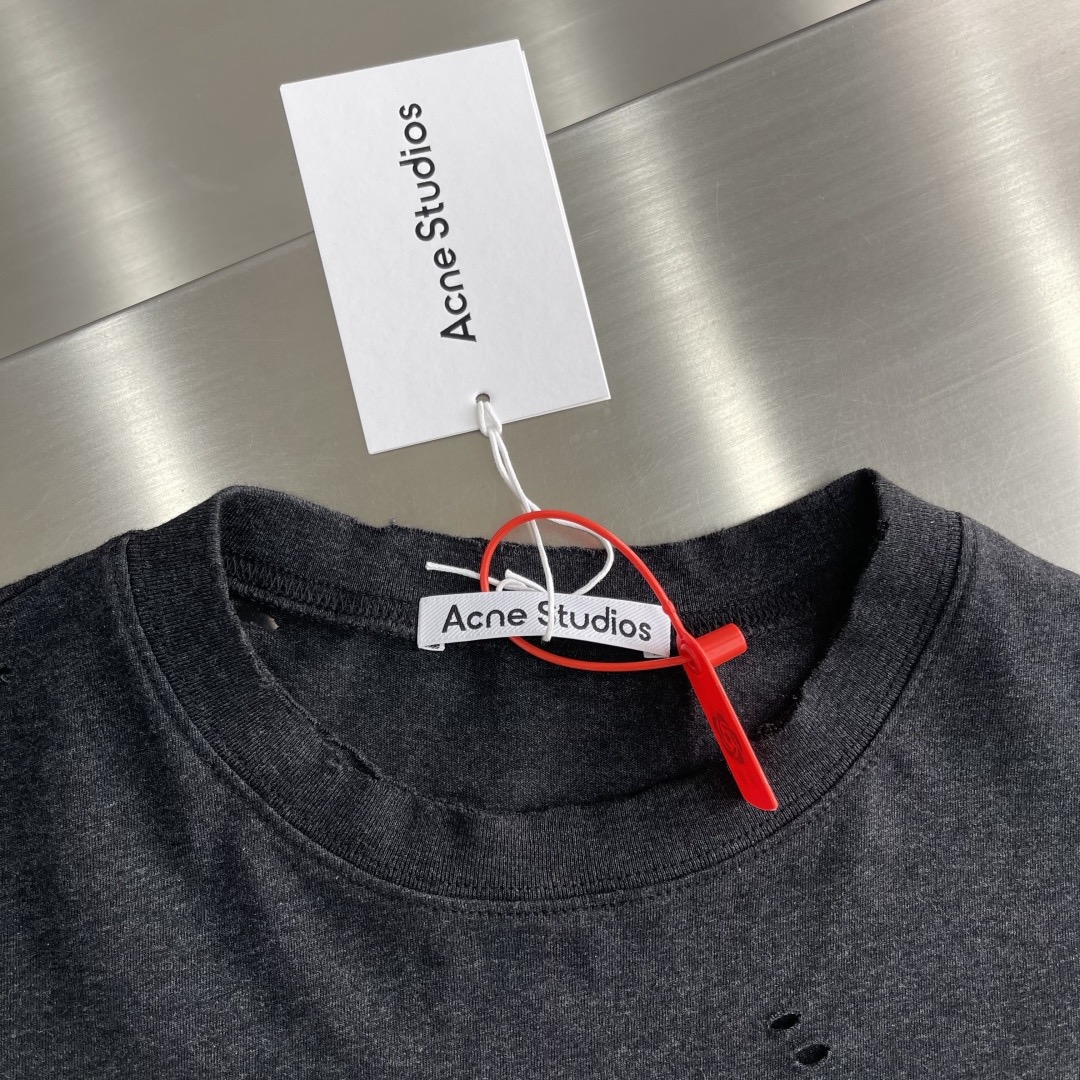 Футболка мужская в стиле Acne Studios с принтом тёмно-серого цвета