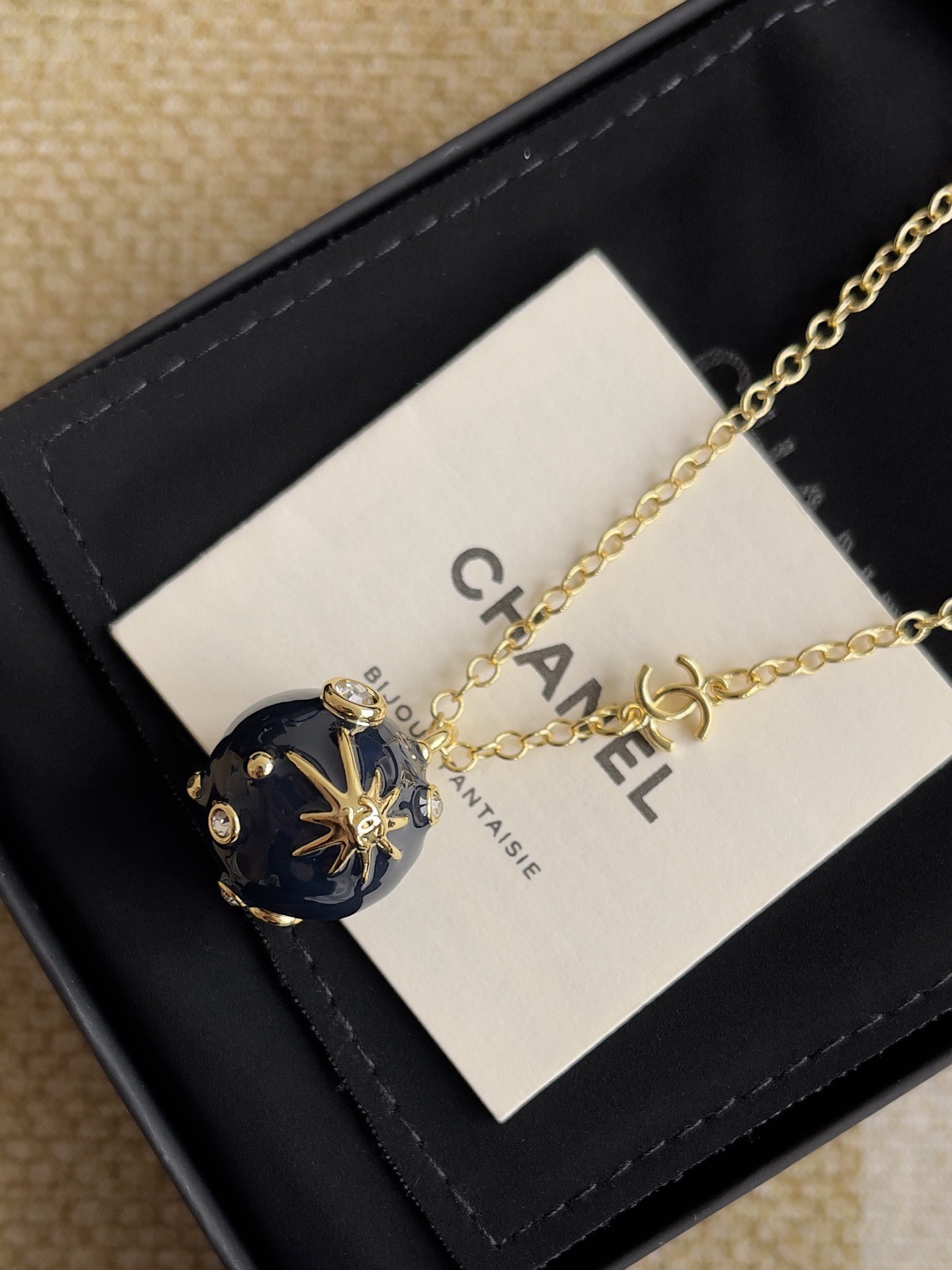 Подвеска женская в стиле Chanel 26S