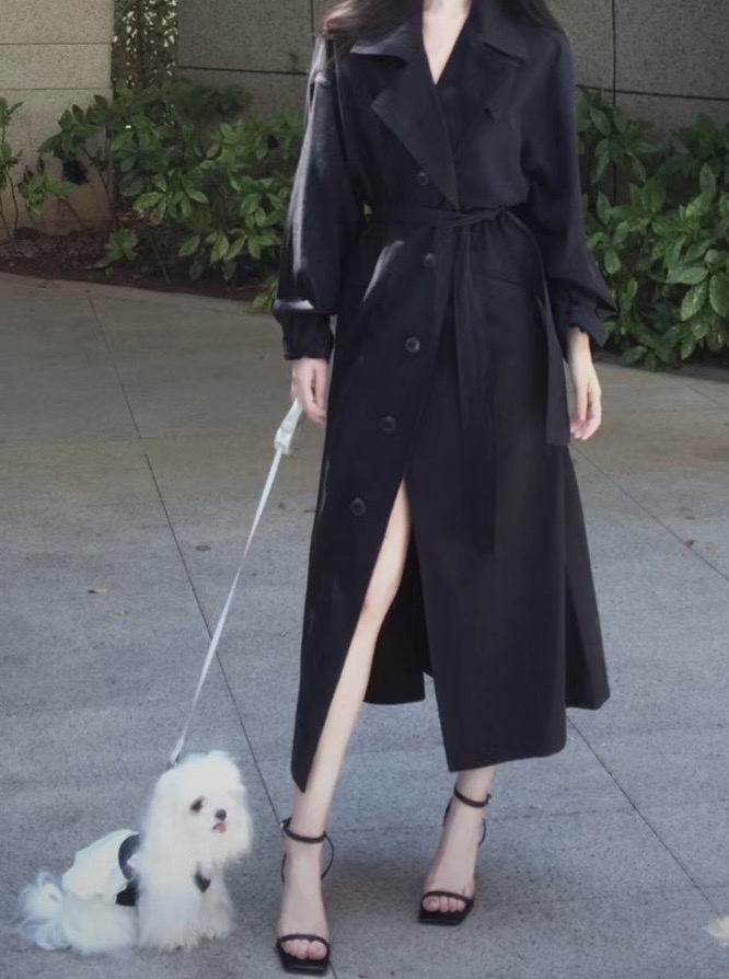 Тренч женский в стиле Saint Laurent из плащевой ткани чёрного цвета с поясом