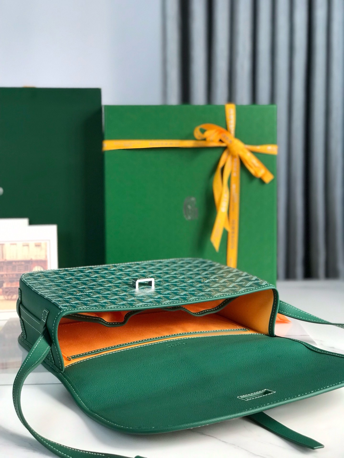 Сумка женская Goyard Belvédère II зелёного цвета