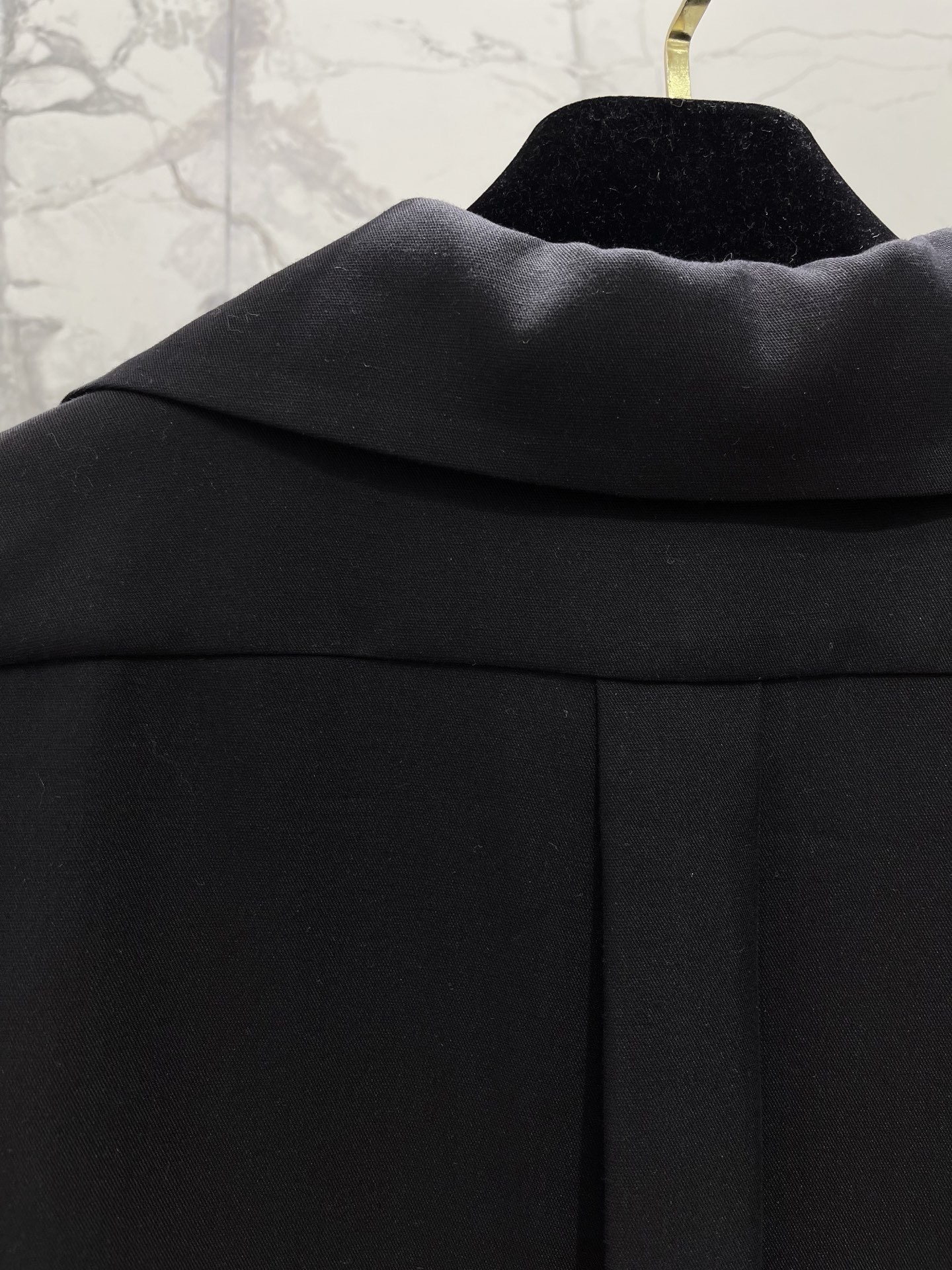 Блуза женская в стиле Chanel чёрного цвета с широким воротником