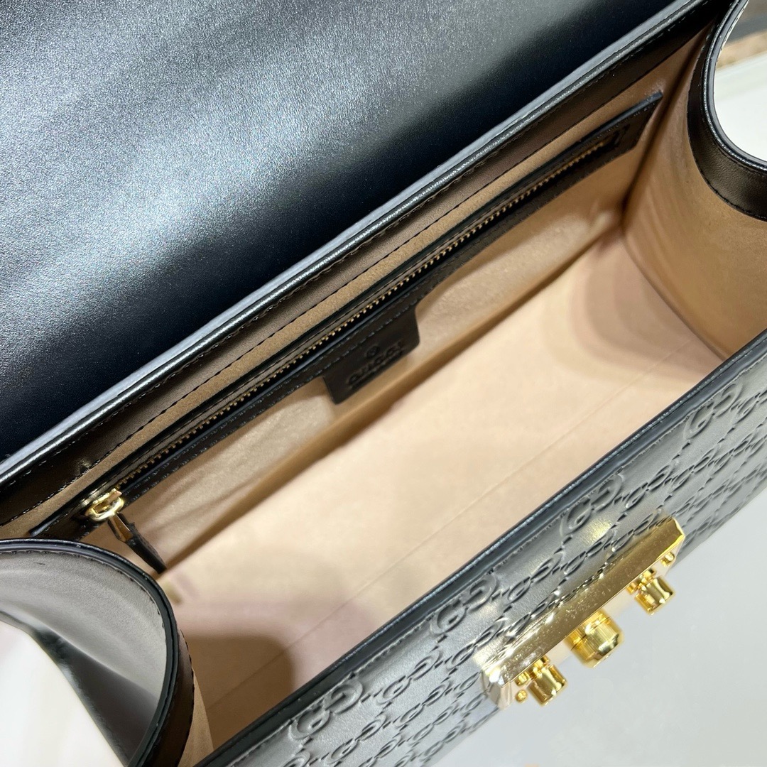 Сумка женская в стиле Gucci Padlock черного цвета