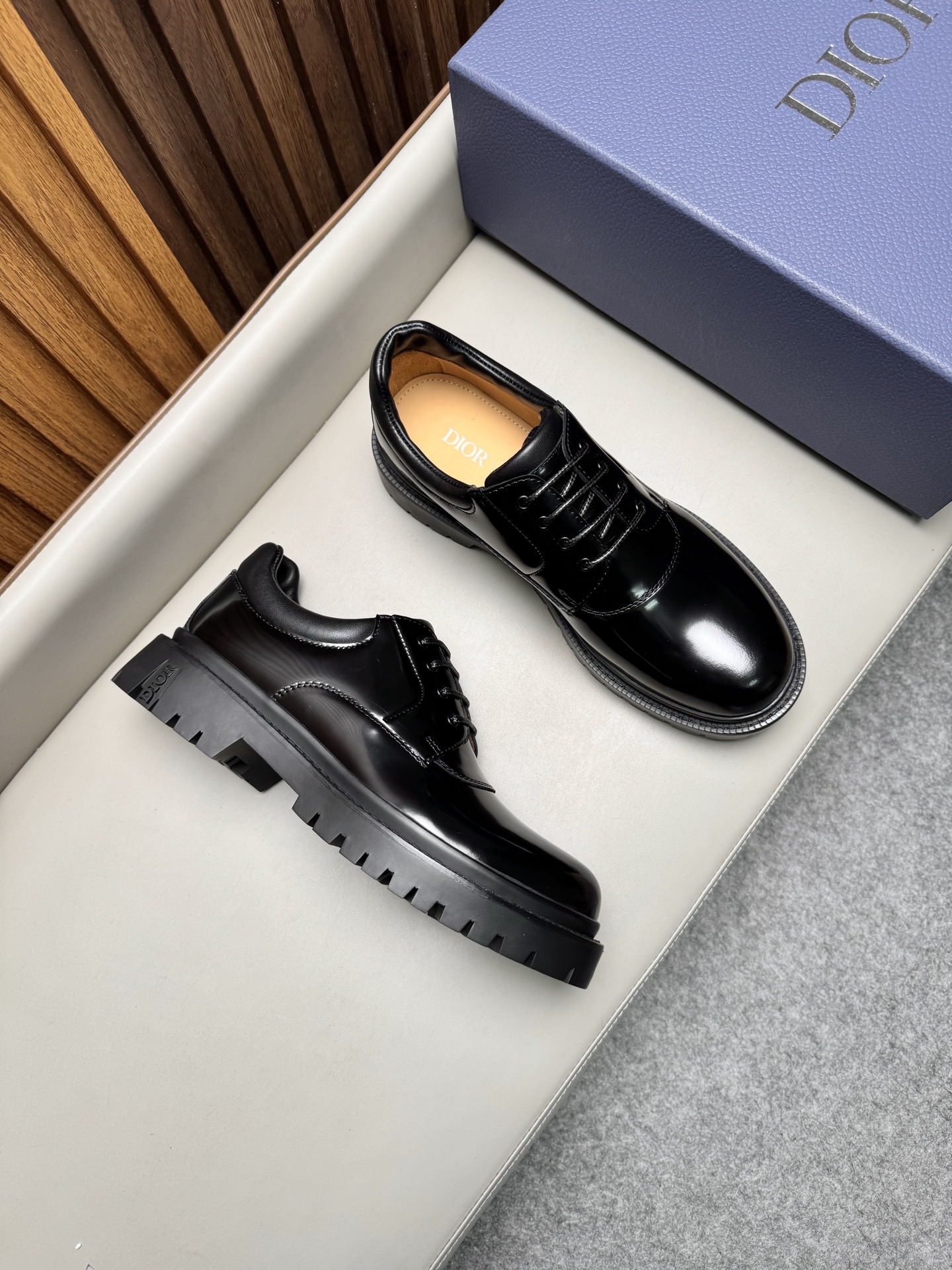 Туфли мужские в стиле Dior Explorer черного цвета