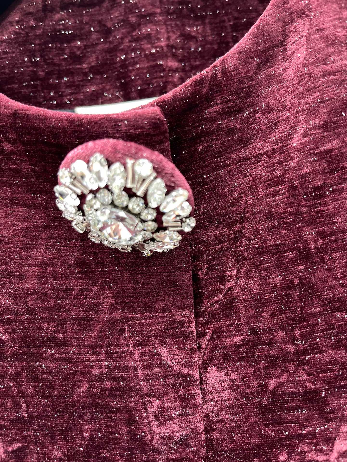 Костюм женский Saint Laurent бордового цвета