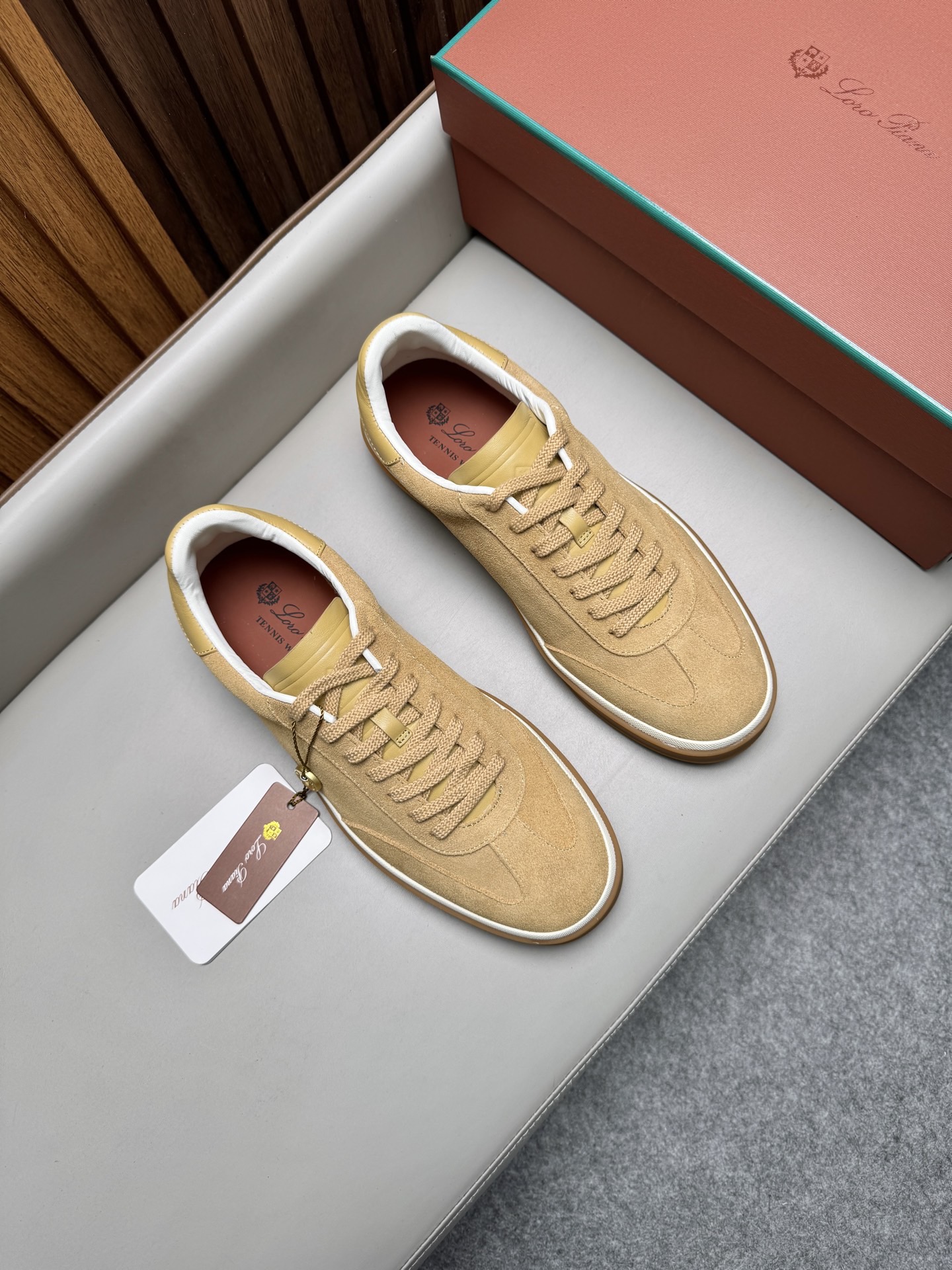 Кроссовки мужские в стиле Loro Piana светло-коричневого цвета