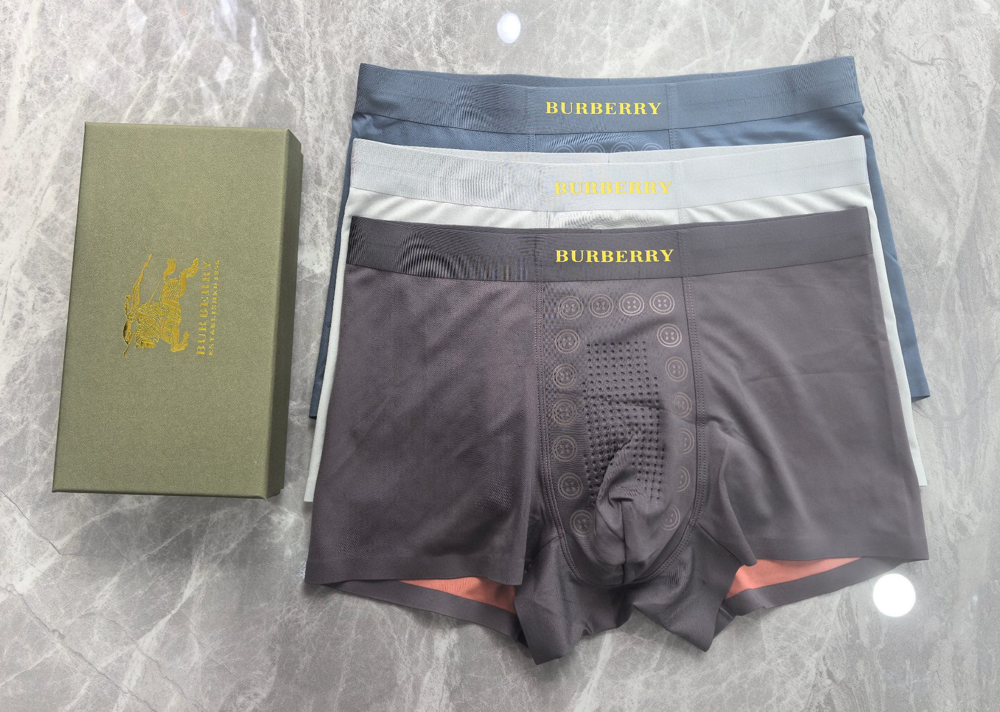 Трусы-боксеры мужские в стиле Burberry (набор 3 шт.) 