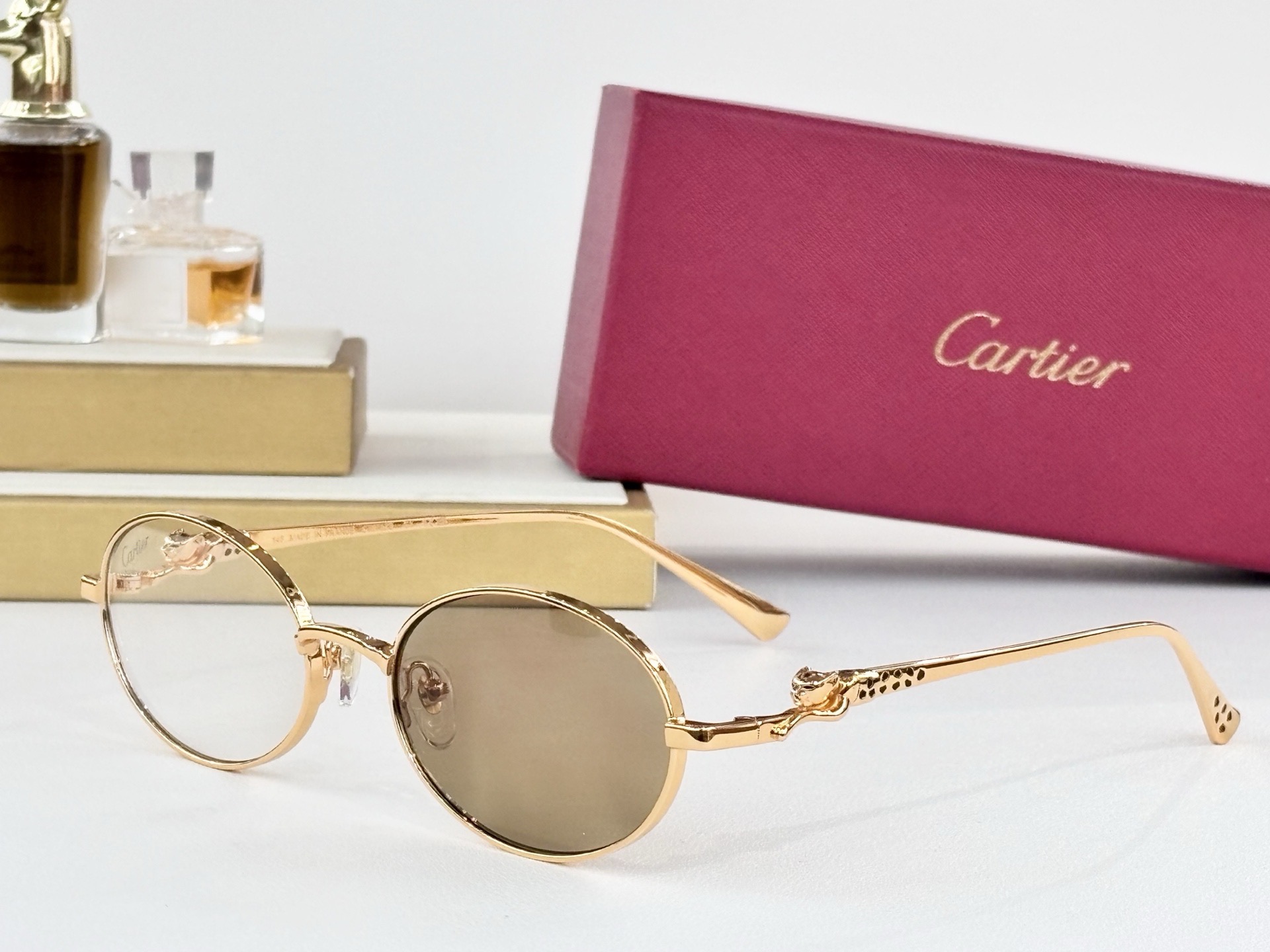 Очки солнцезащитные женские в стиле Cartier CT0752S