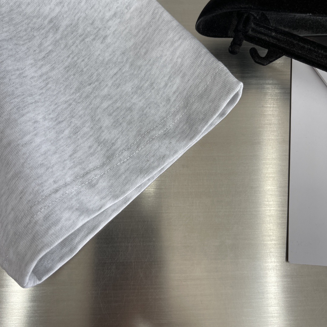 Футболка мужская в стиле Dior с вышивкой CD серого меланж цвета