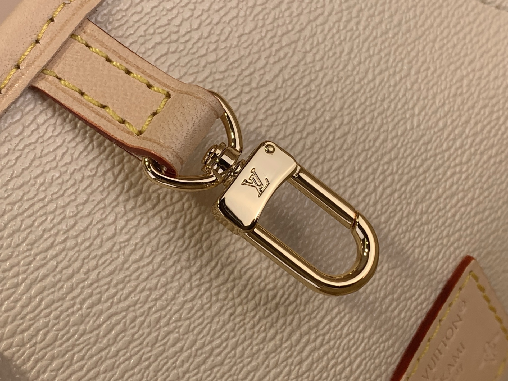 Сумка-переноска унисекс для животных в стиле Louis Vuitton Neverwoof Multicolor