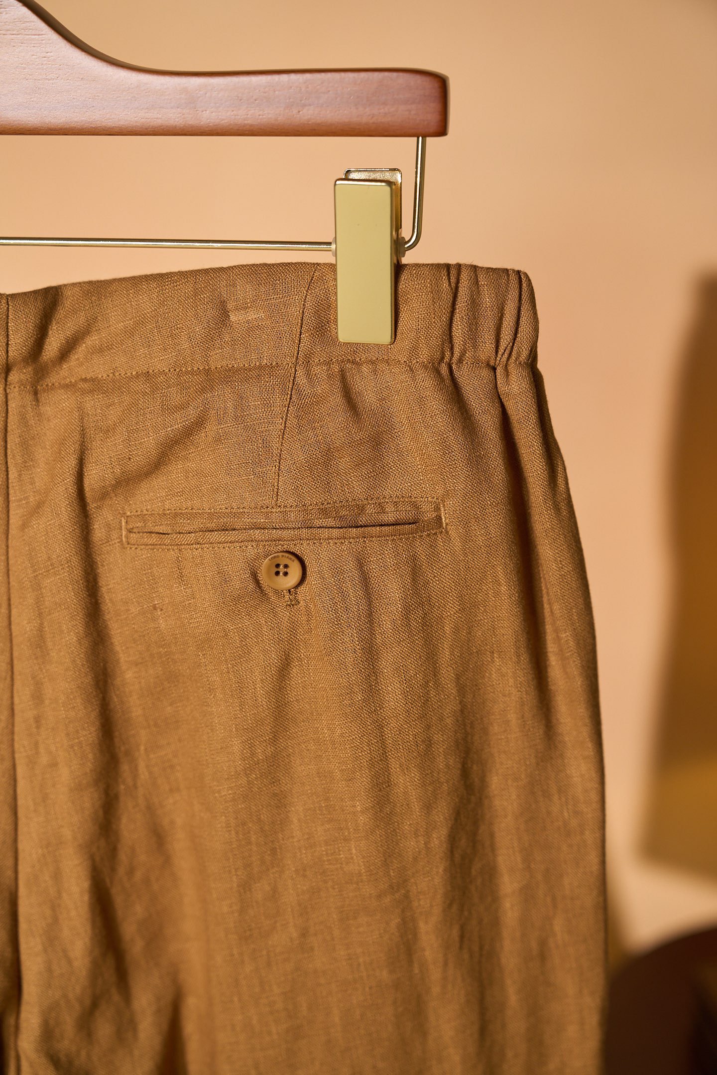 Шорты мужские в стиле Loro Piana Nolan Bermuda  кофейного цвета с кулиской