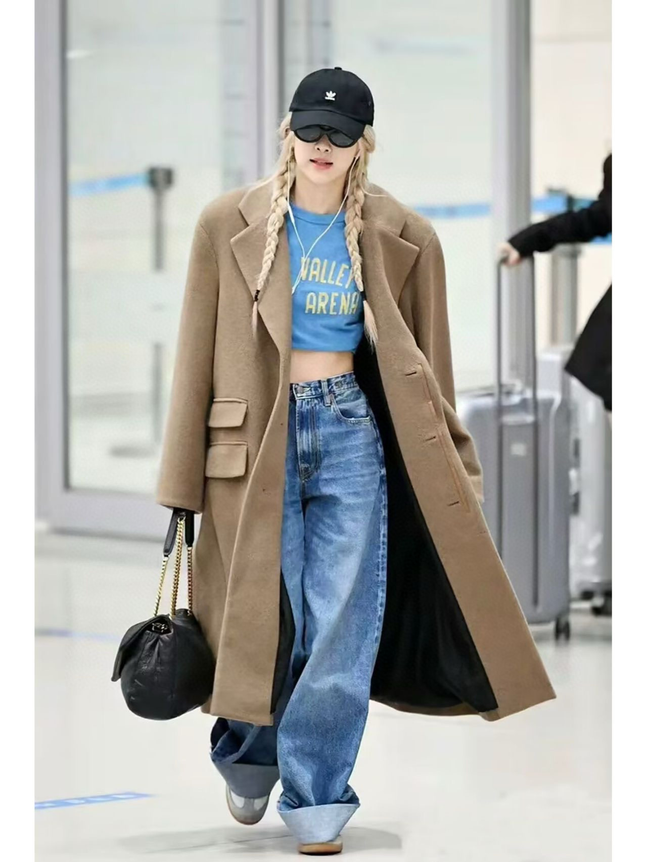 Пальто женское в стиле Saint Laurent из шерсти и кашемира в кофейно-бежевом цвете