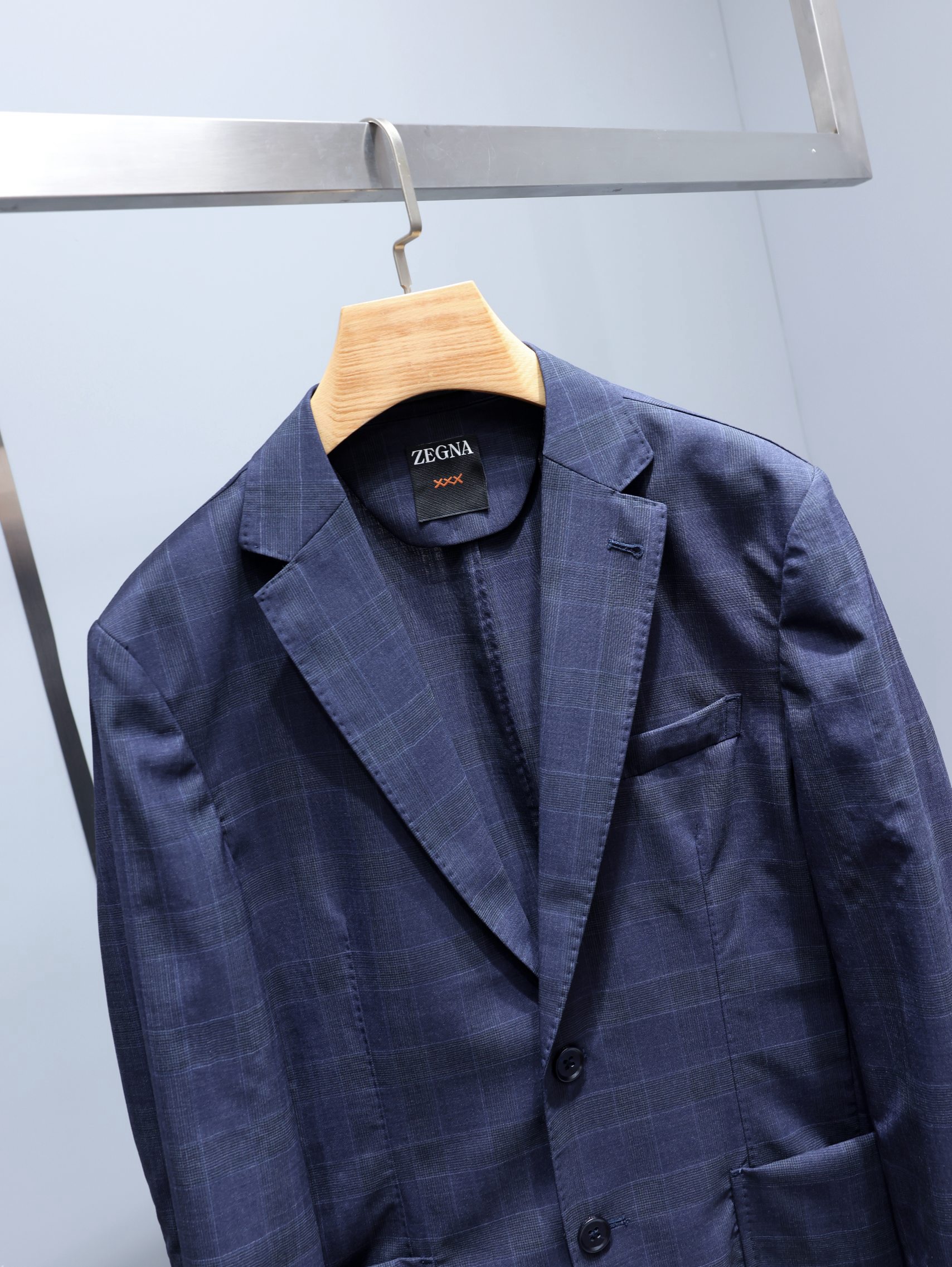 Пиджак мужской в стиле Zegna XXX Techmerino тёмно-синего цвета в клетку