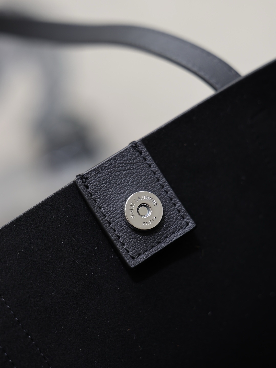 Сумка женская Saint Laurent Shopping Tote черного цвета