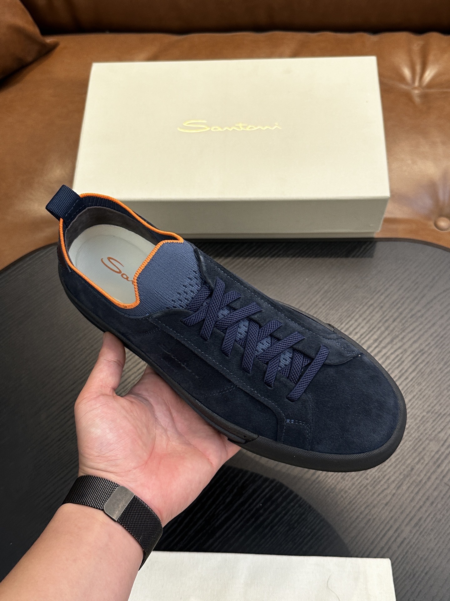 Кроссовки мужские в стиле Santoni из натуральной зернистой кожи темно-синего цвета