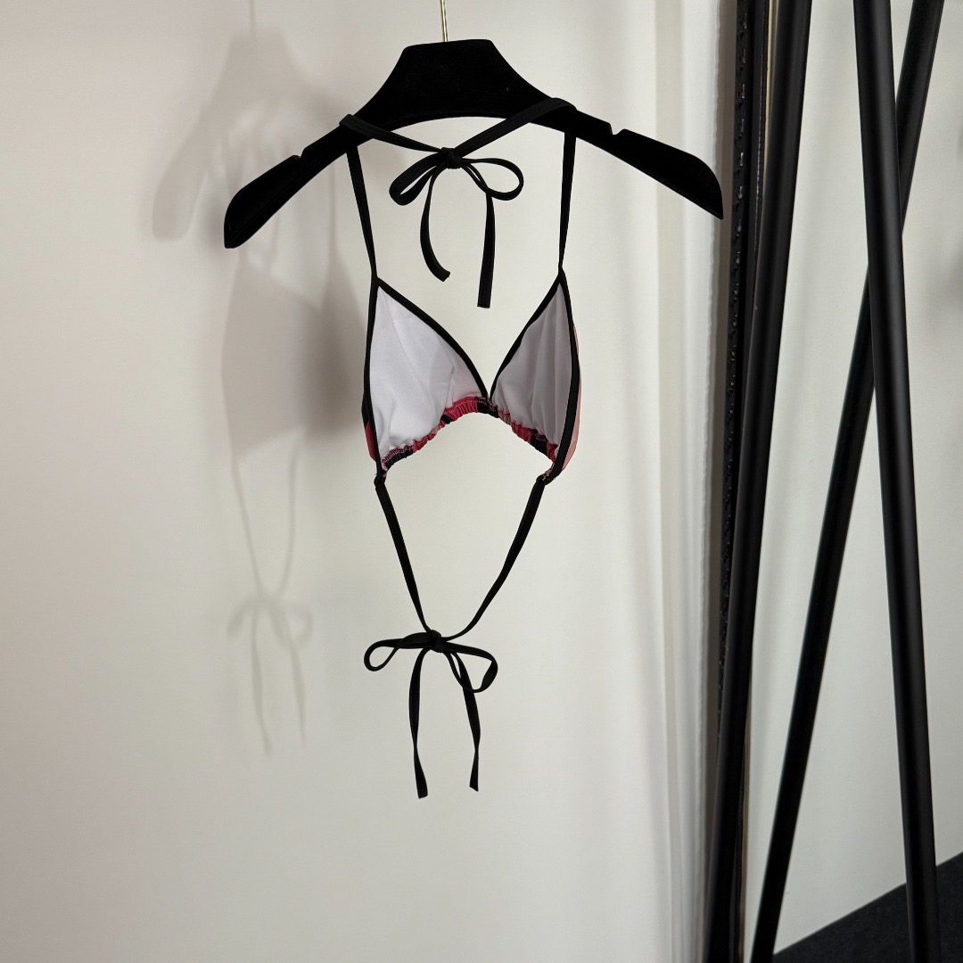 Купальник женский в стиле Emilio Pucci раздельный розового цвета с принтом на завязках