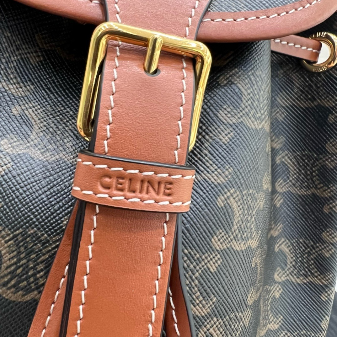 Рюкзак женский в стиле Celine Folco Triomphe Canvas коричневого цвета