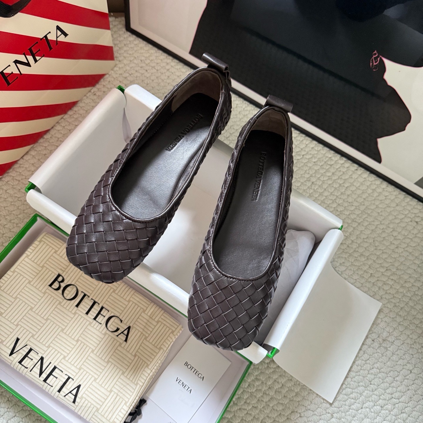Балетки женские в стиле Bottega Veneta Charlotte тёмно-коричневого цвета