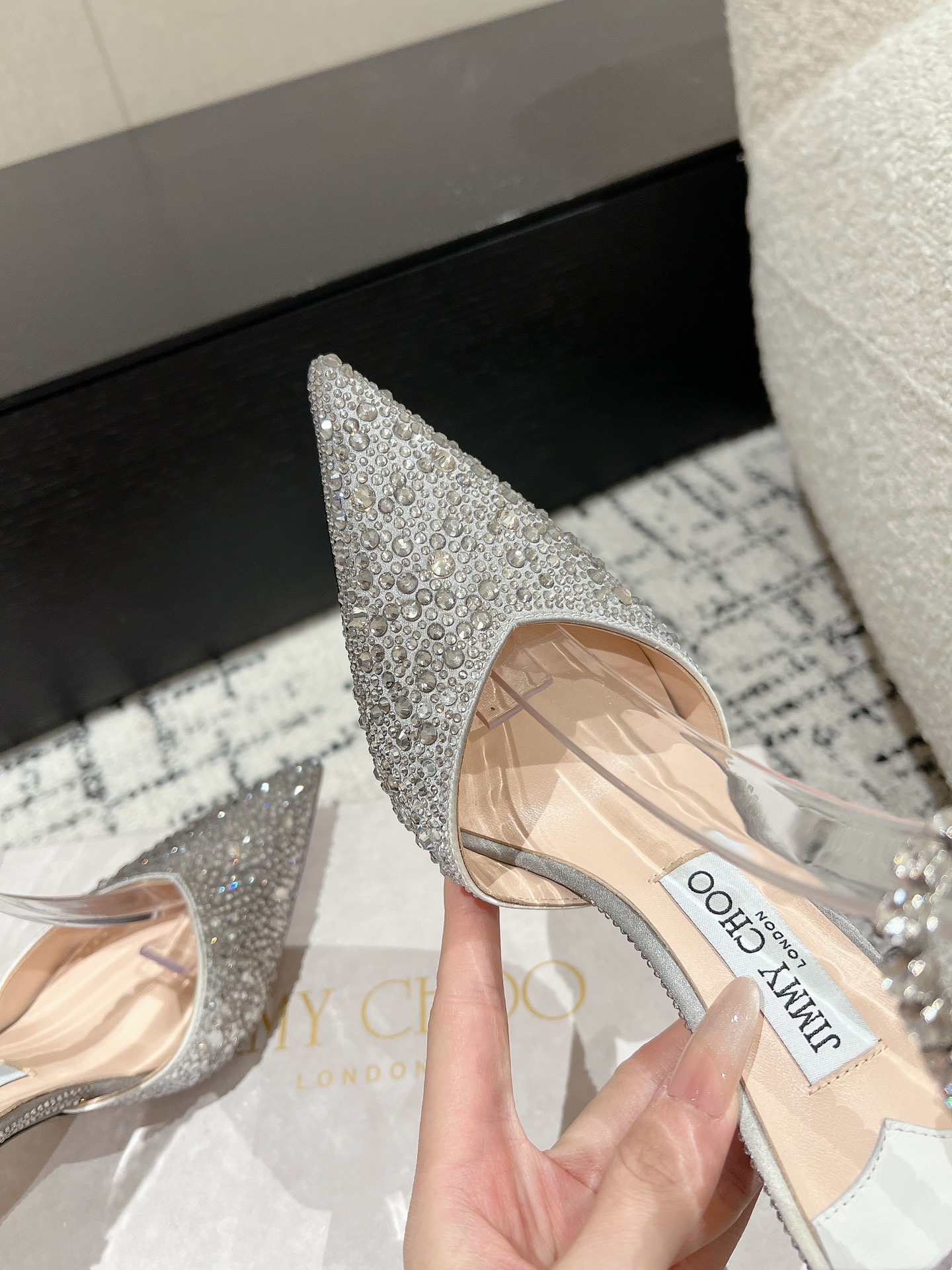 Туфли женские в стиле Jimmy Choo Stevie серебряного цвета