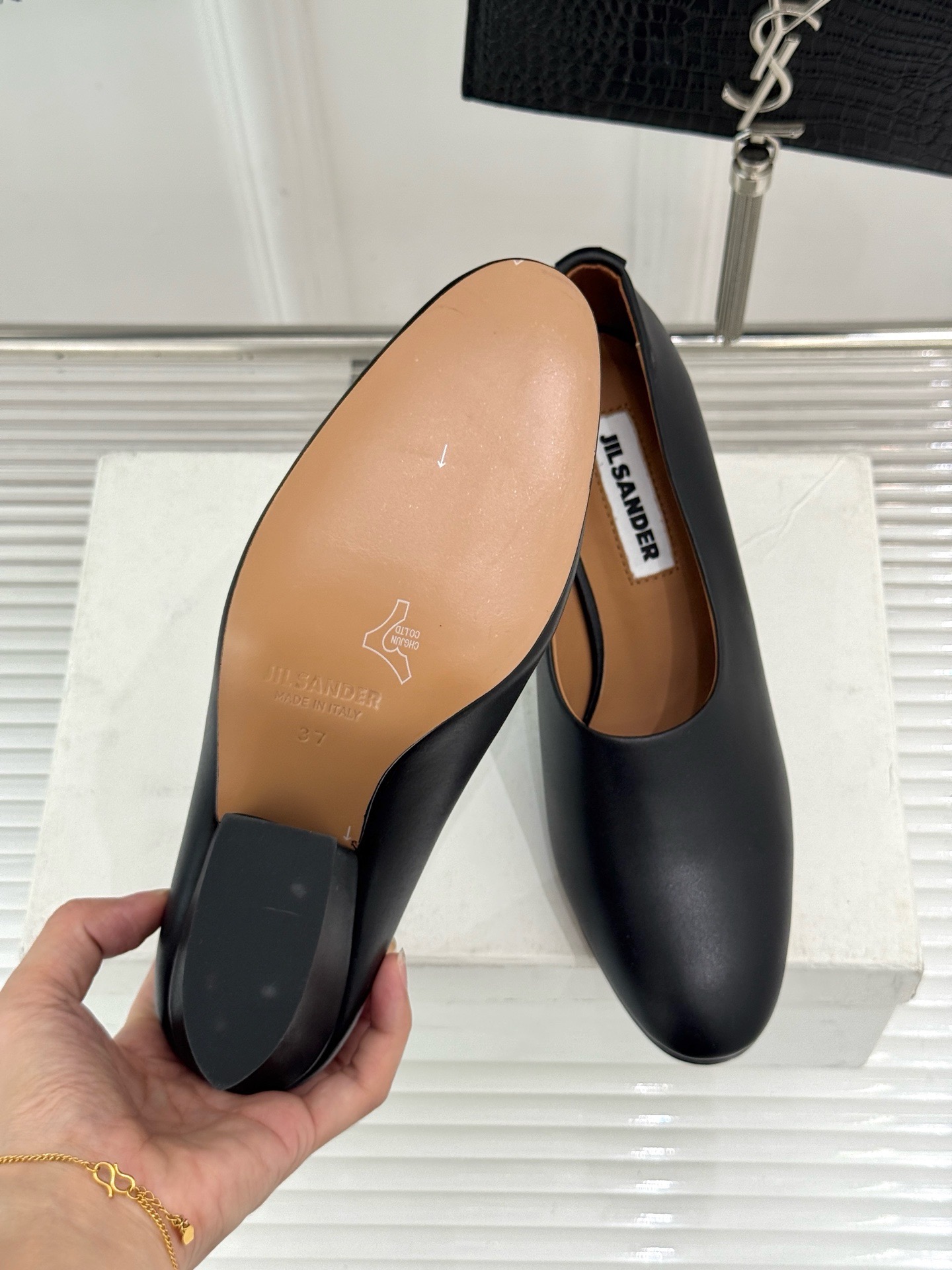 Туфли женские Jil Sander чёрного цвета