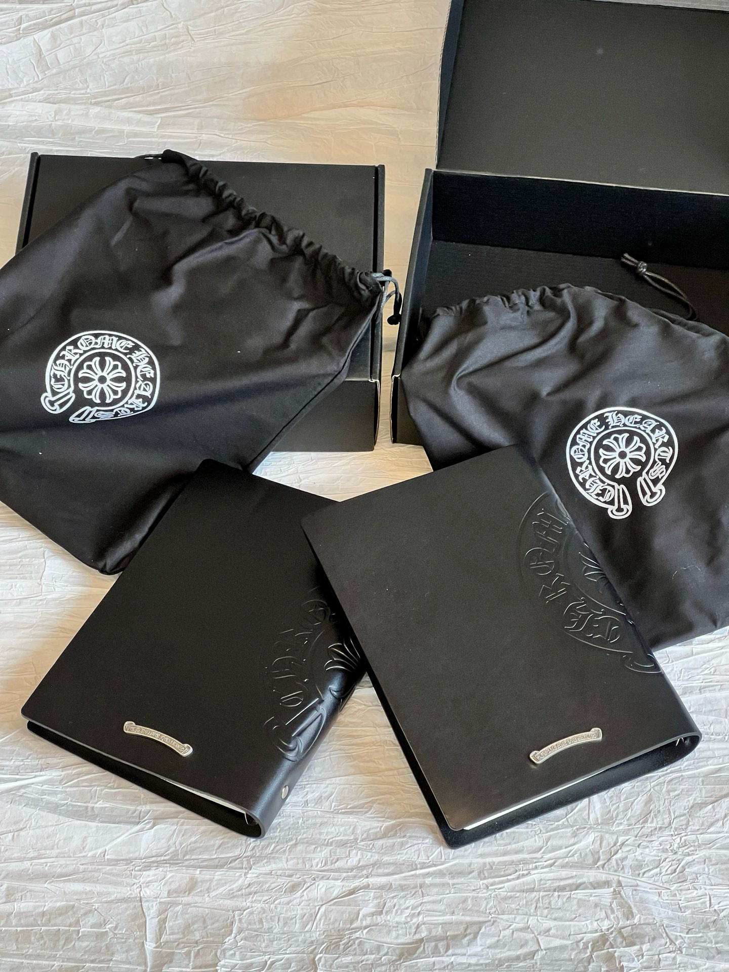 Папка для документов Chrome Hearts из натуральной кожи черного цвета