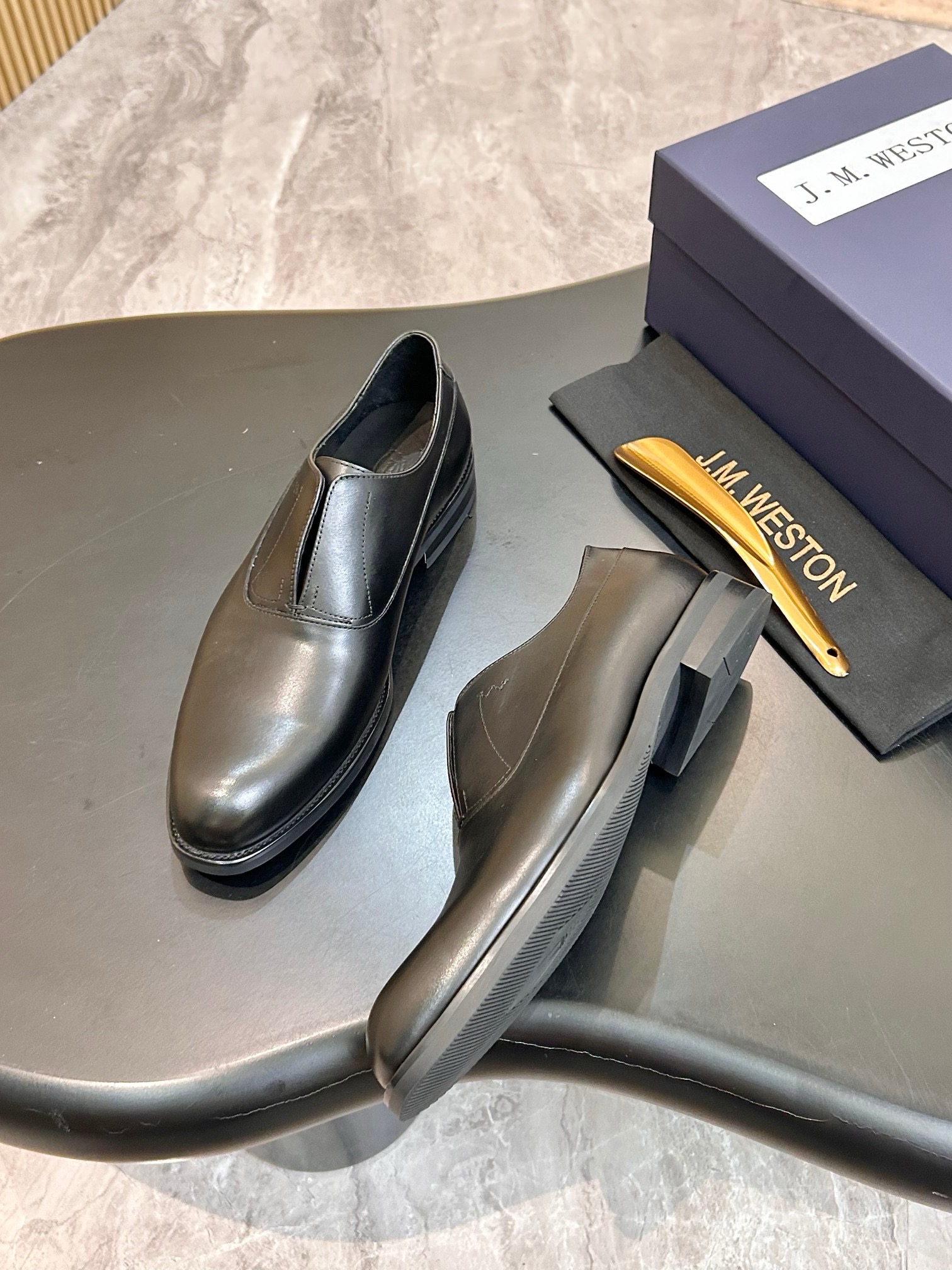 Туфли мужские J.M. Weston Iena Slip-On Oxford чёрного цвета