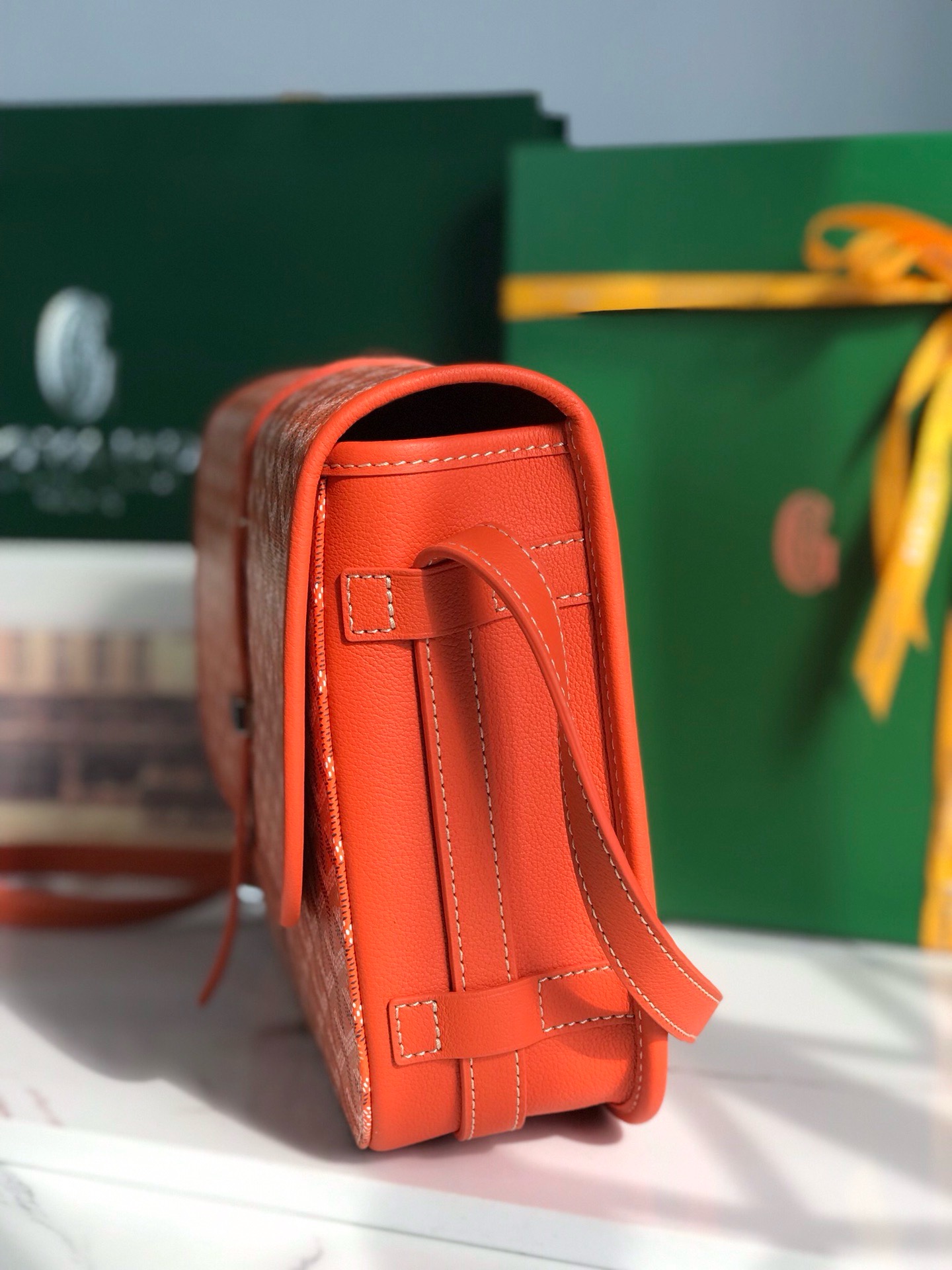 Сумка женская Goyard Belvédère II оранжевого цвета