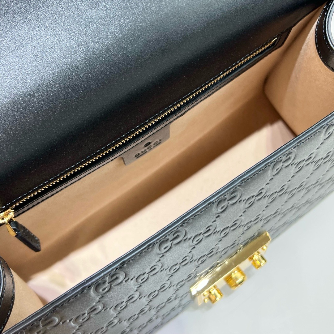 Сумка женская в стиле Gucci Padlock черного цвета