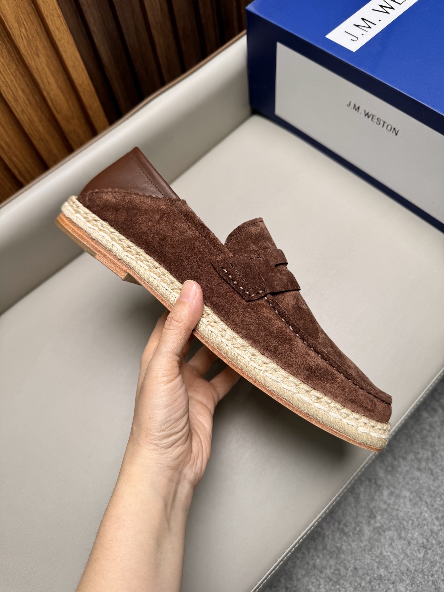 Лоферы мужские в стиле J.M. Weston светло-коричневого цвета