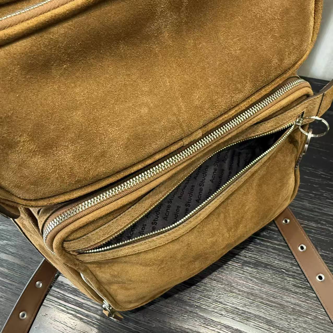 Рюкзак унисекс в стиле Acne Studios Camero коричневый
