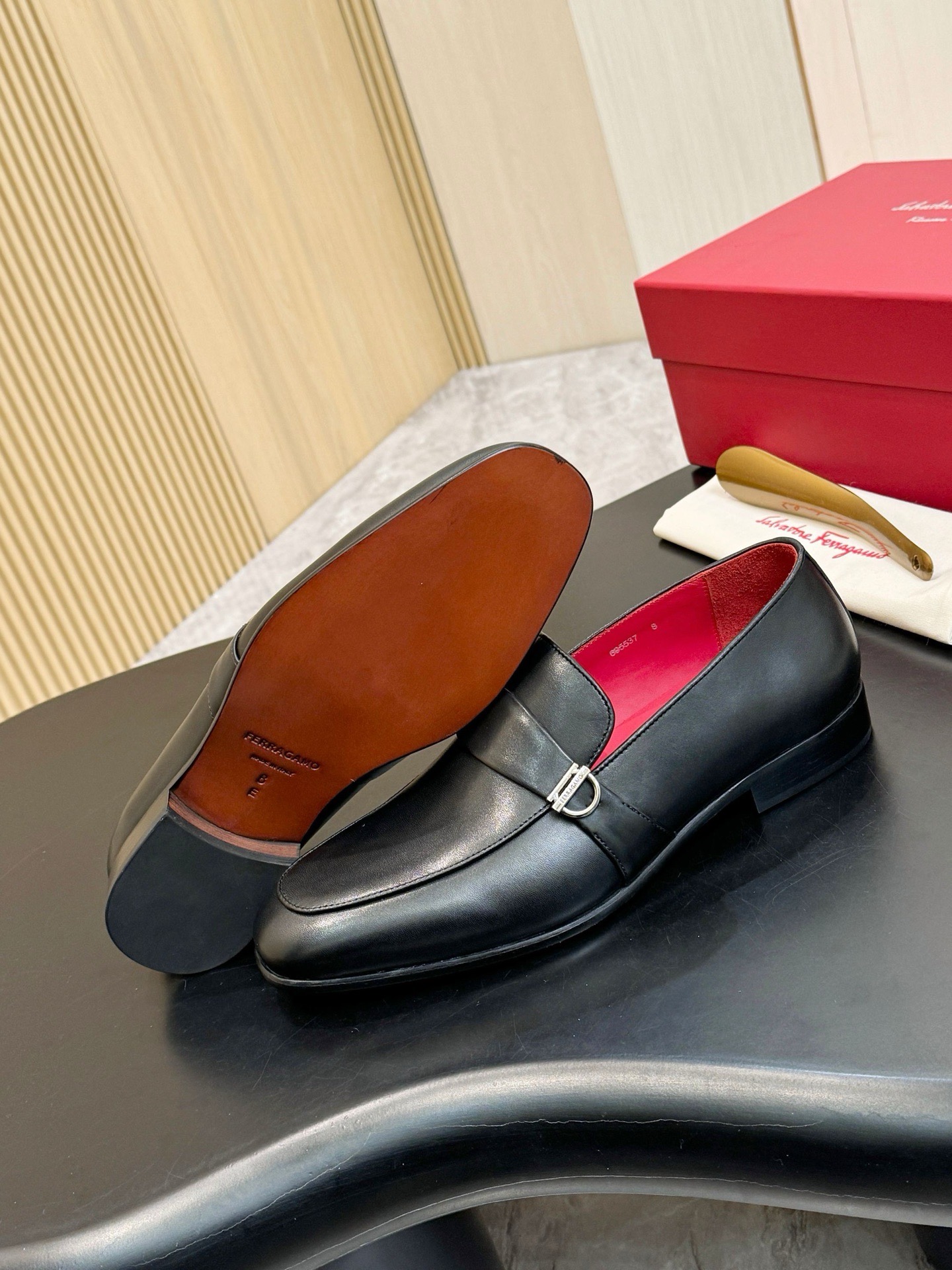 Лоферы мужские в стиле Salvatore Ferragamo Gancini чёрного цвета