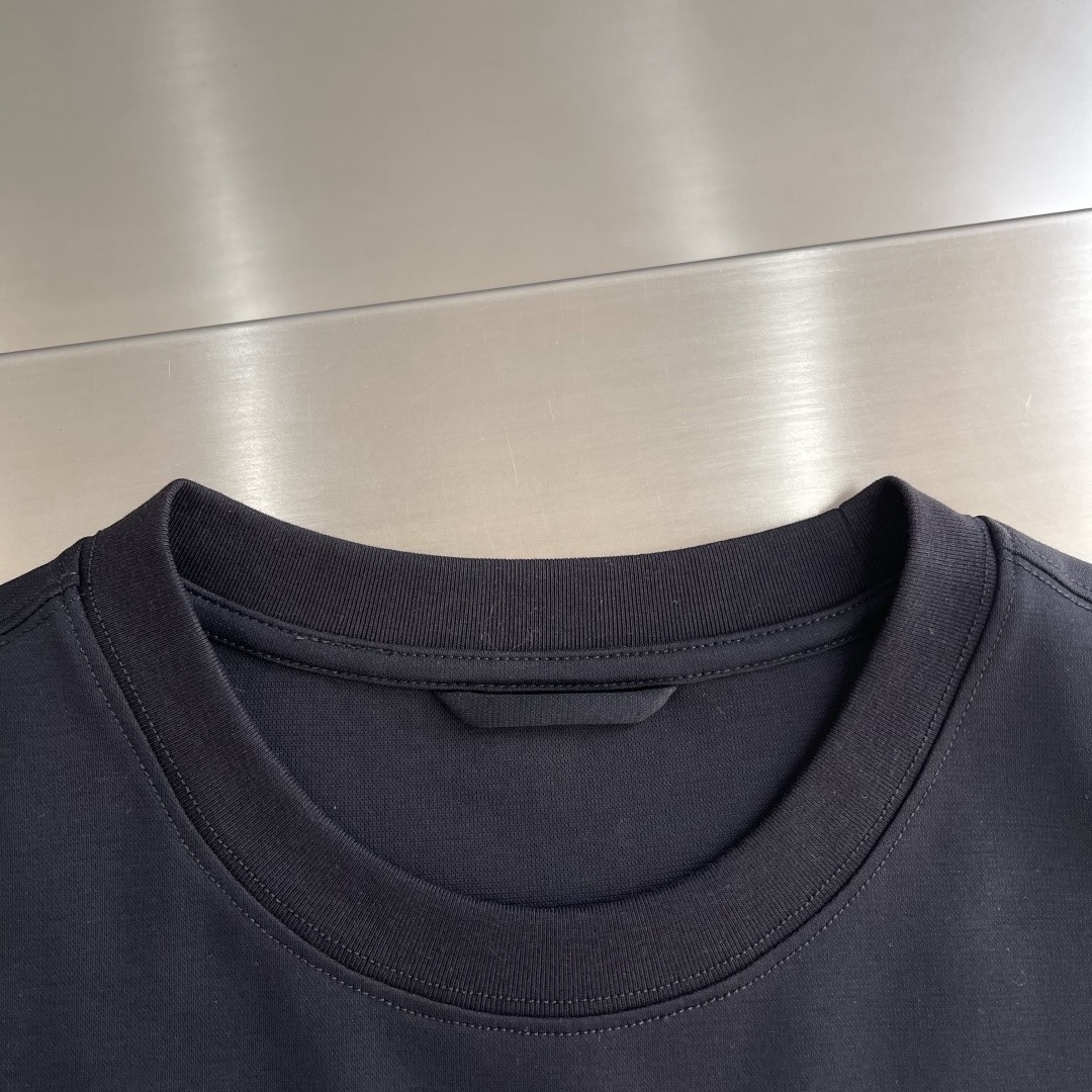 Футболка мужская в стиле Moncler с принтом чёрного цвета