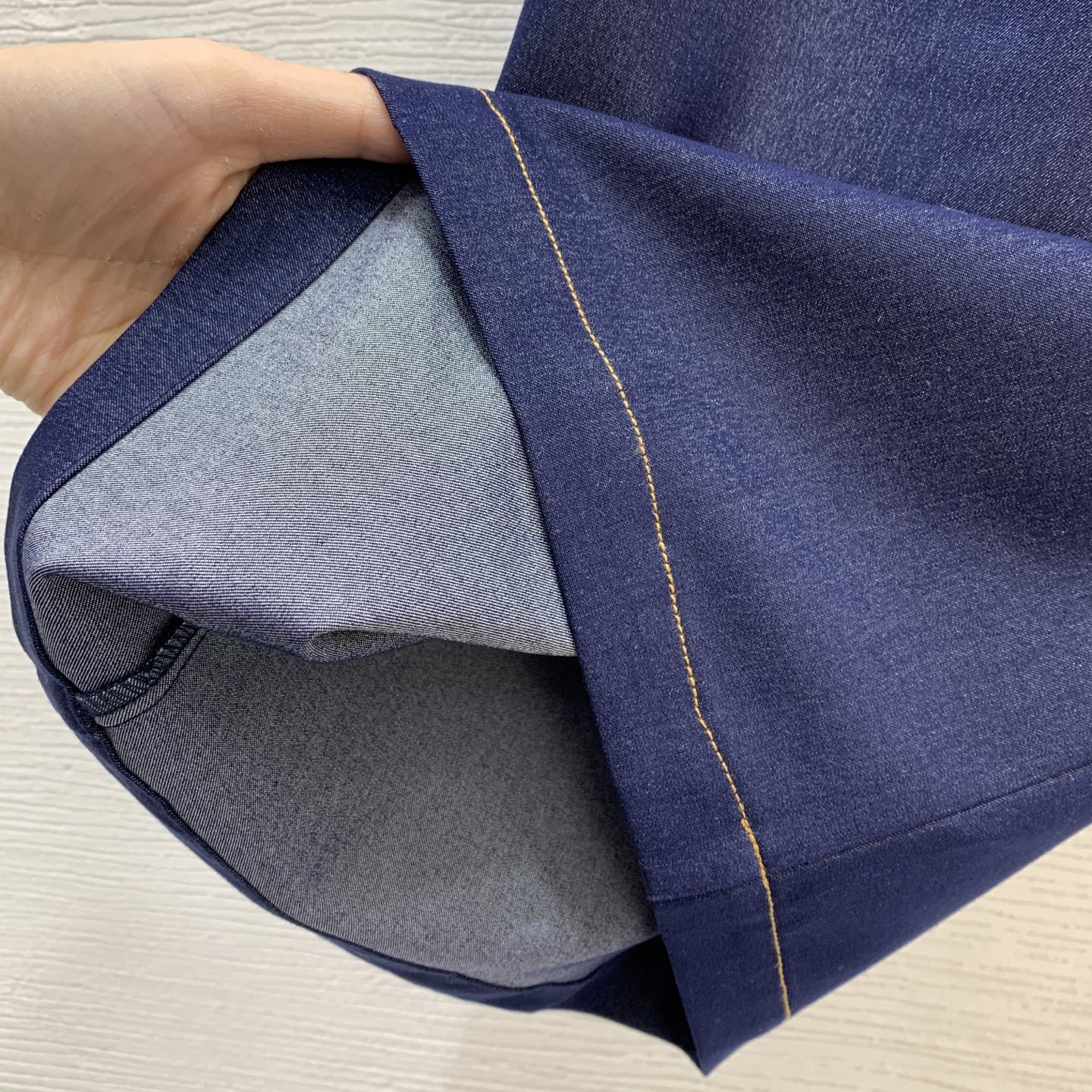 Костюм женский в стиле Valentino тёмно-синего цвета