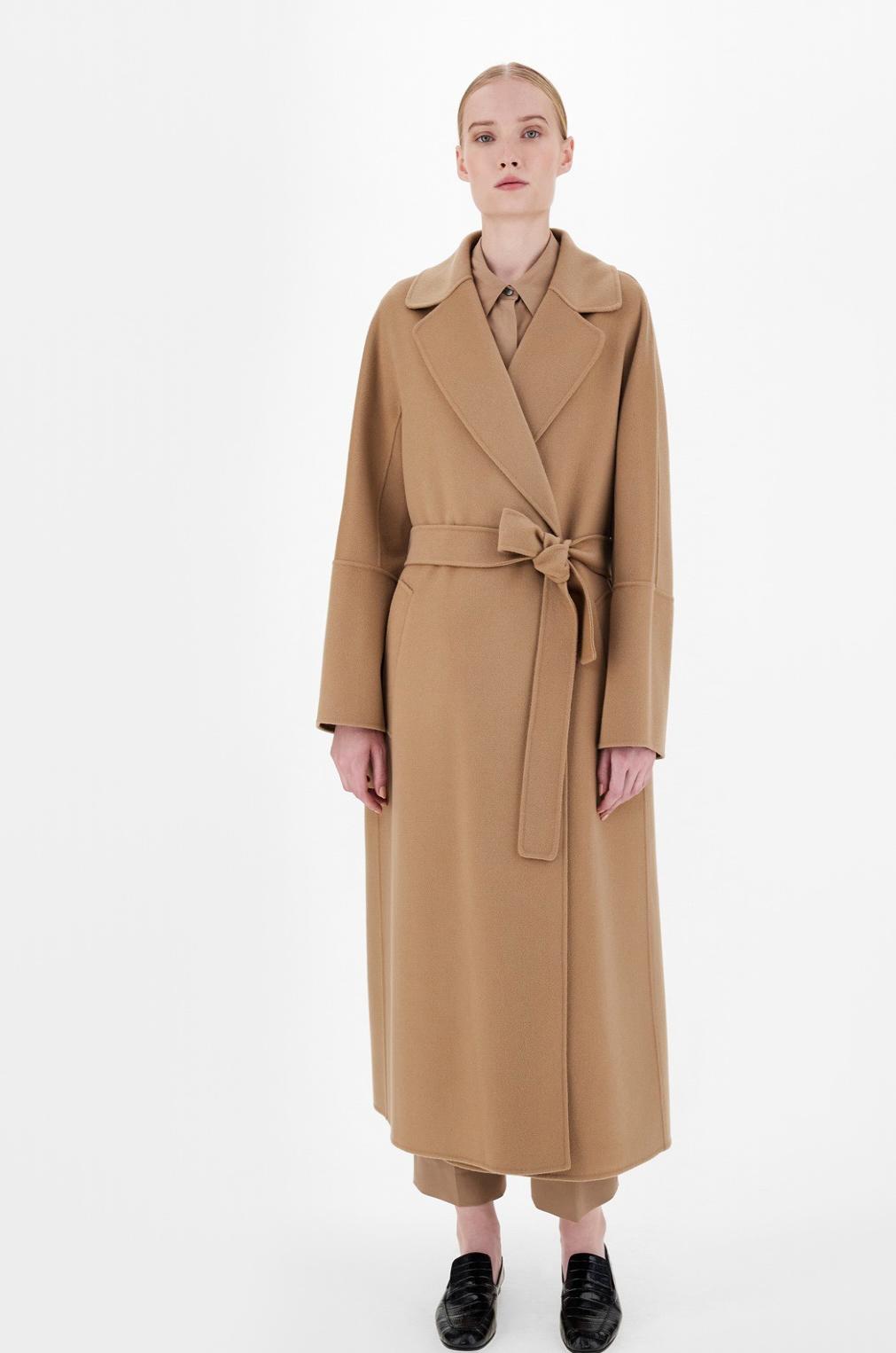 Пальто женское в стиле Max Mara Elisa молочного цвета с поясом