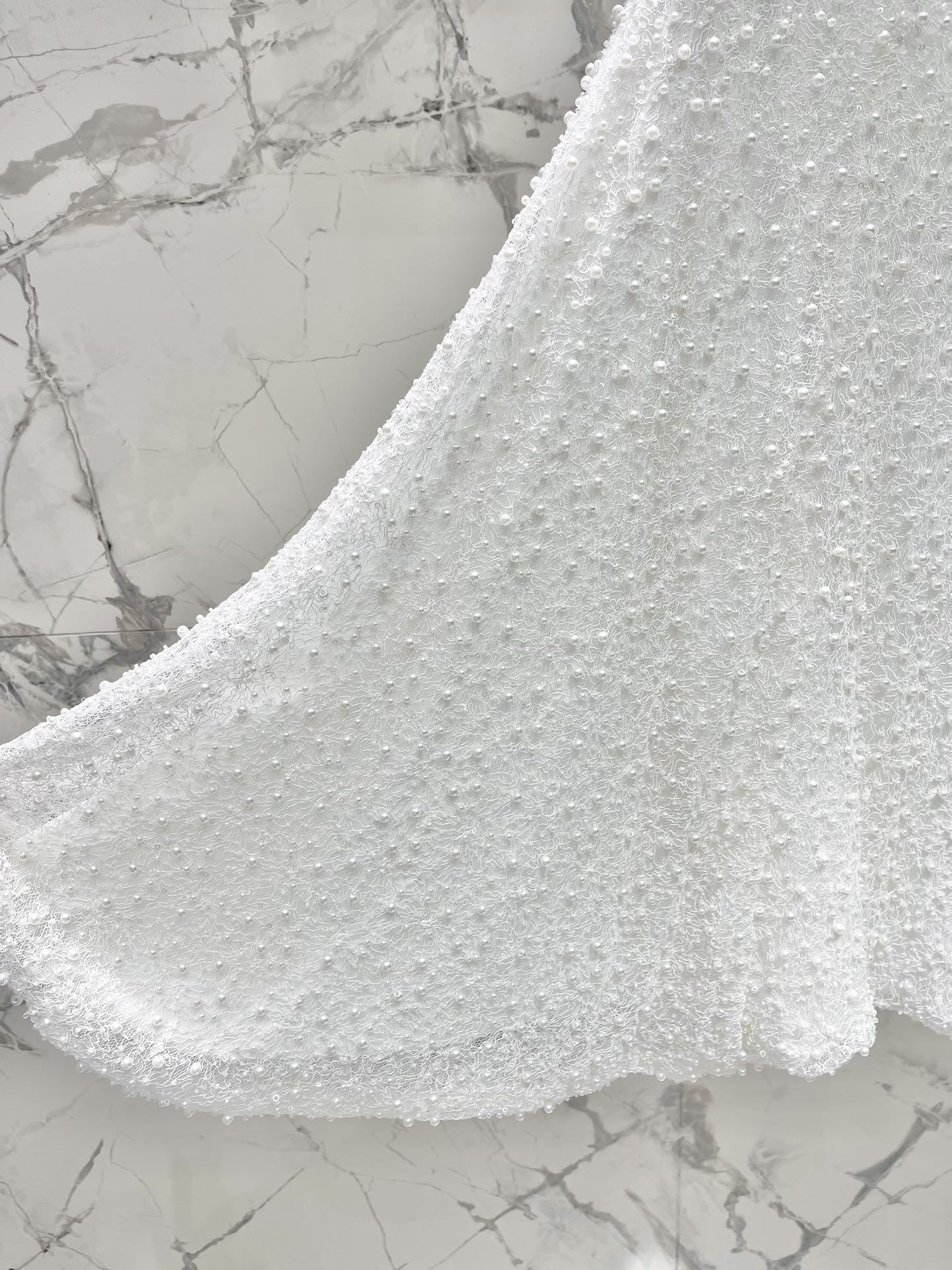 Блуза женская в стиле Saint Laurent белого цвета